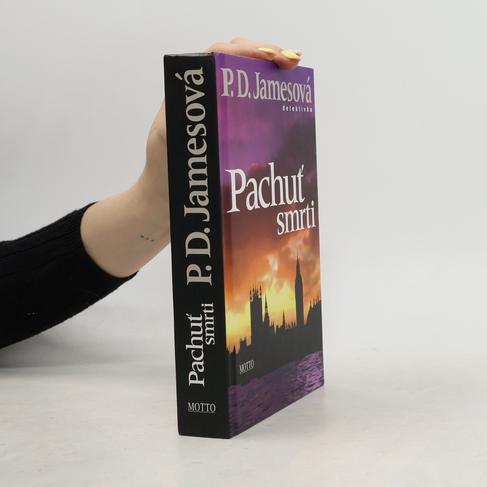 P. D. James Pachuť smrti