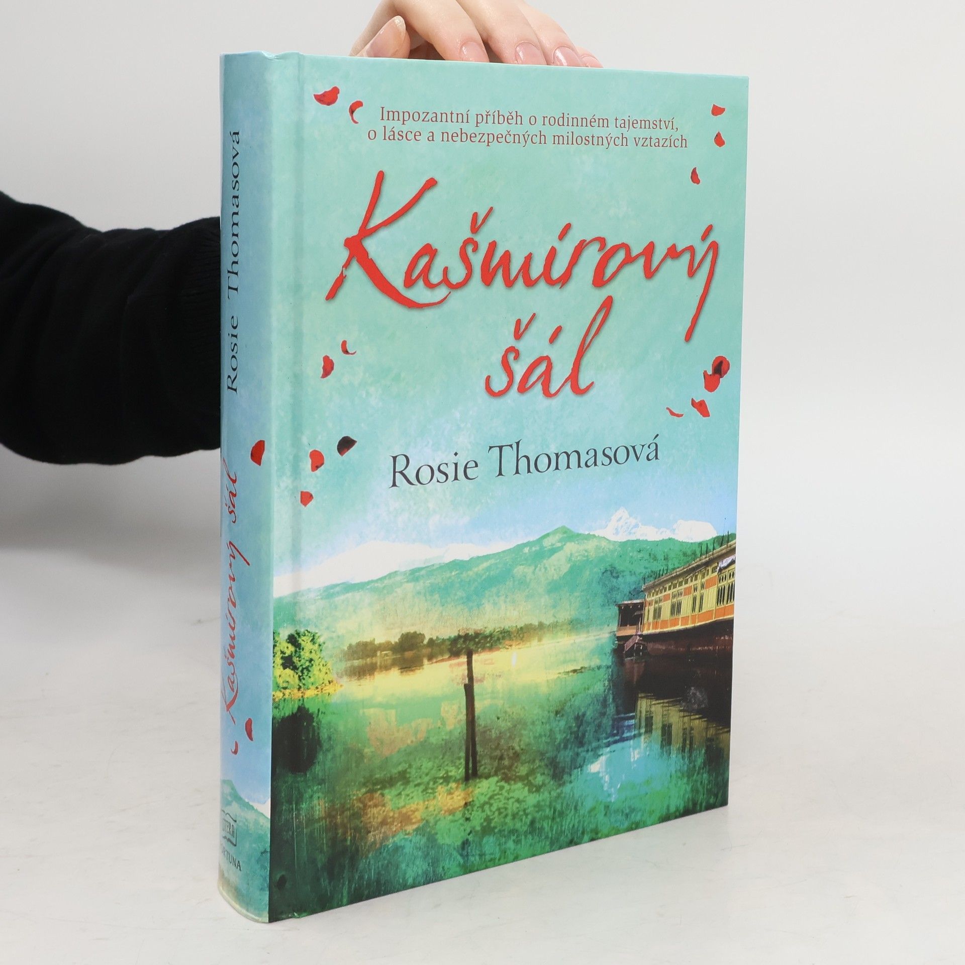 Rosie Thomas Kašmírový šál