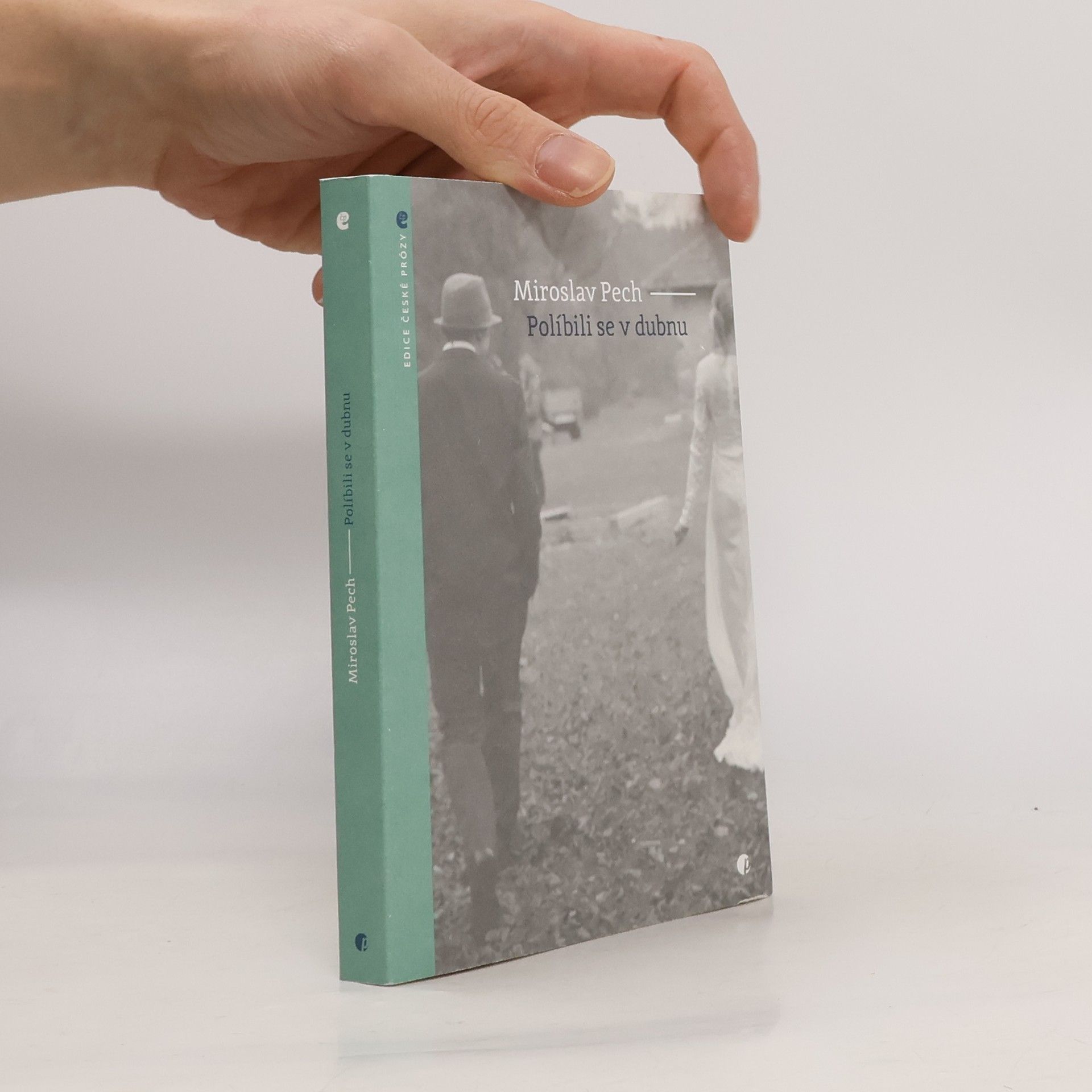 Miroslav Pech Políbili se v dubnu