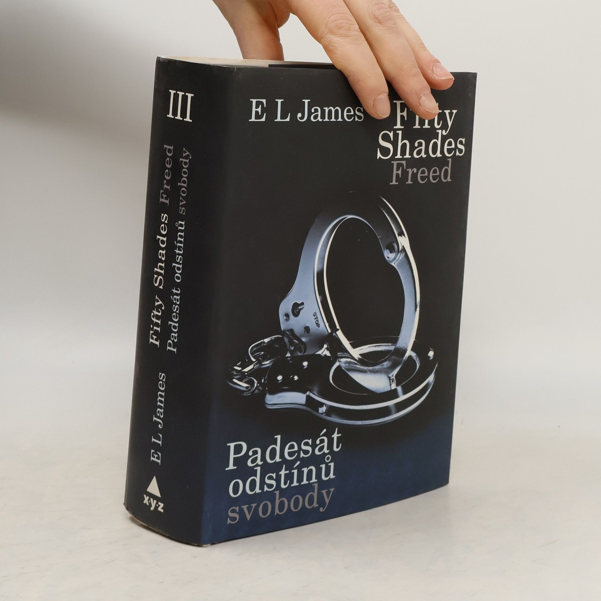 E L James Padesát odstínů svobody