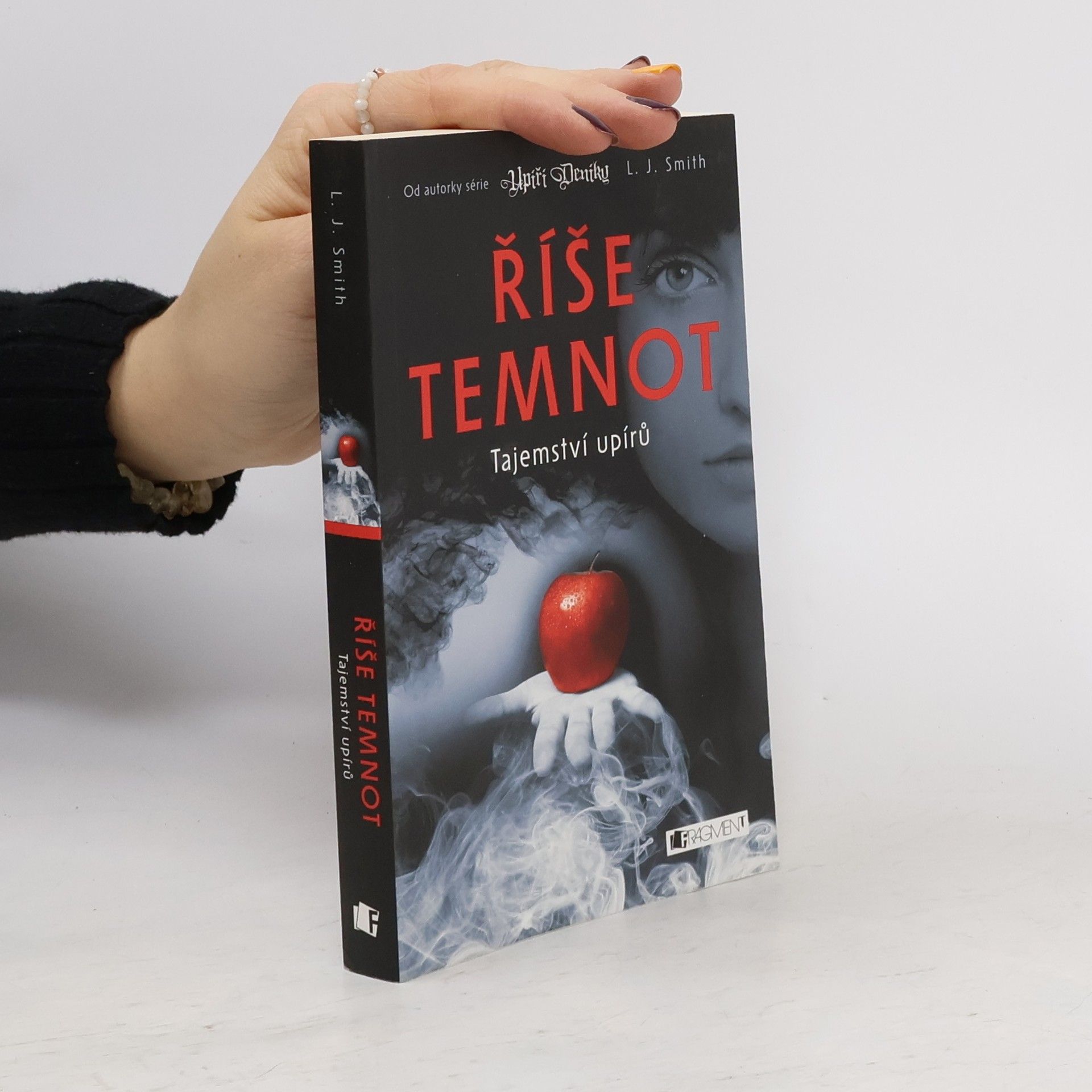 Lisa Jane Smith Říše temnot. Tajemství upírů