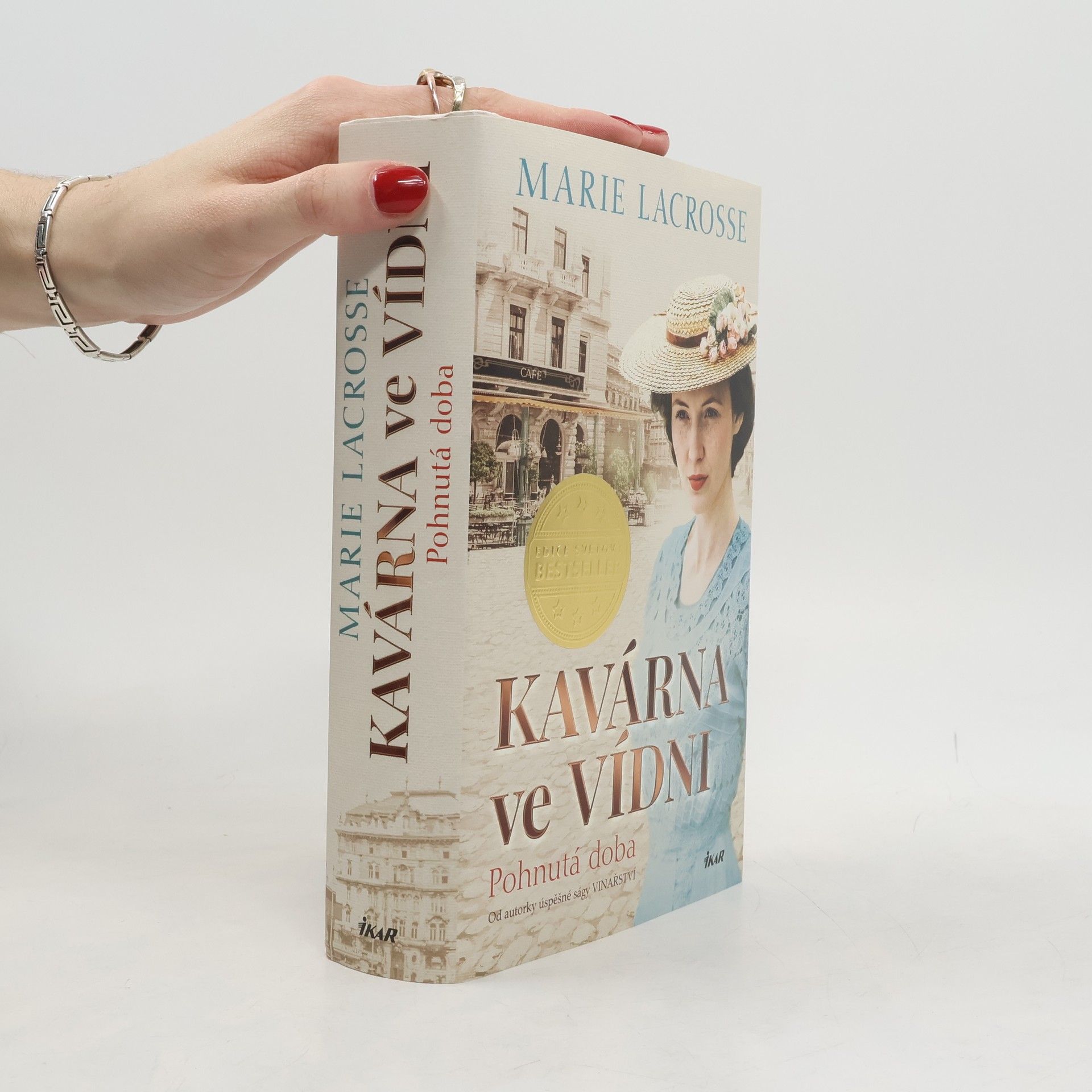 Marie Lacrosse Kavárna ve Vídni. Pohnutá doba