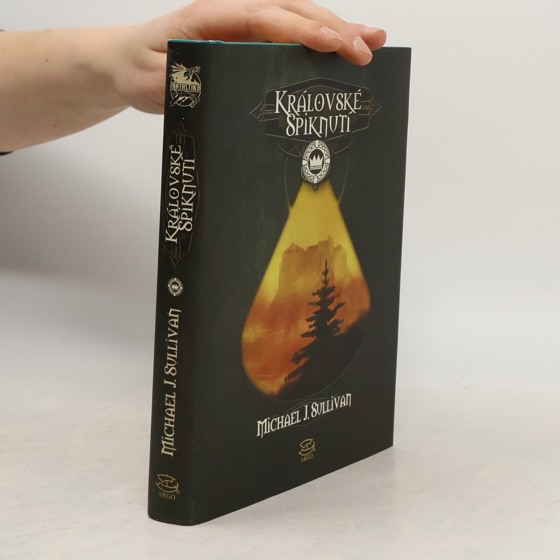 Michael J. Sullivan Královské spiknutí