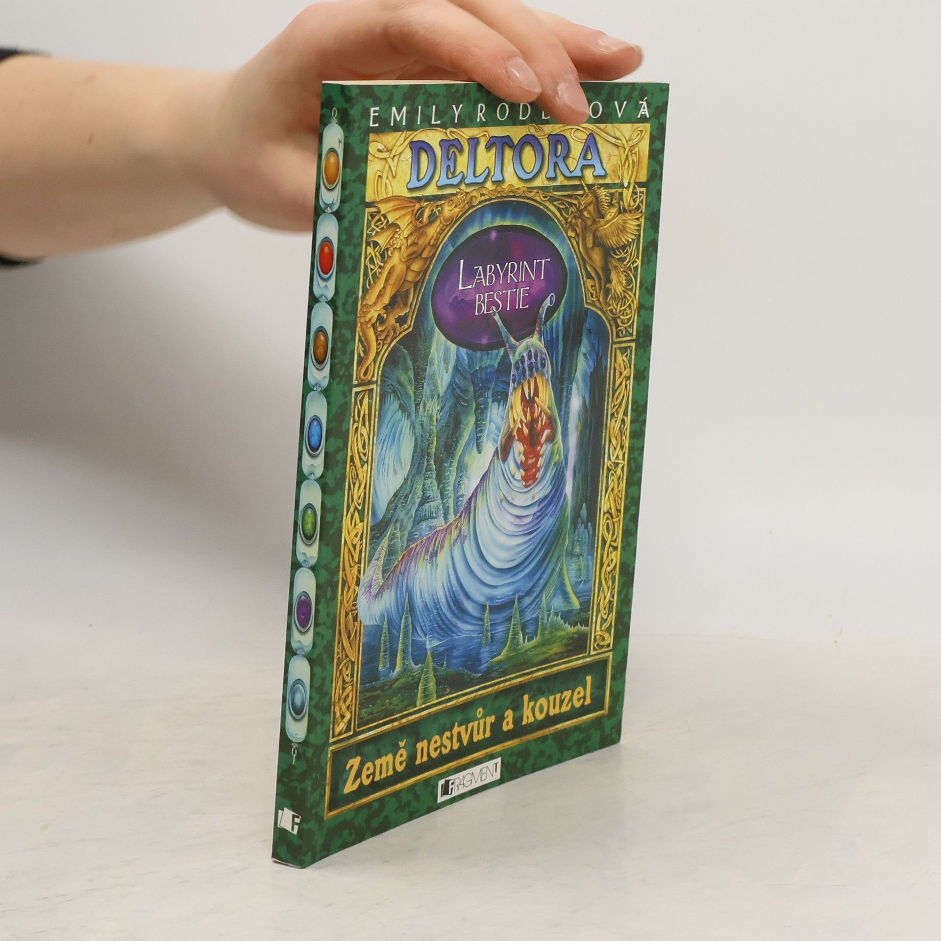 Jennifer Rowe Deltora. Labyrint bestie