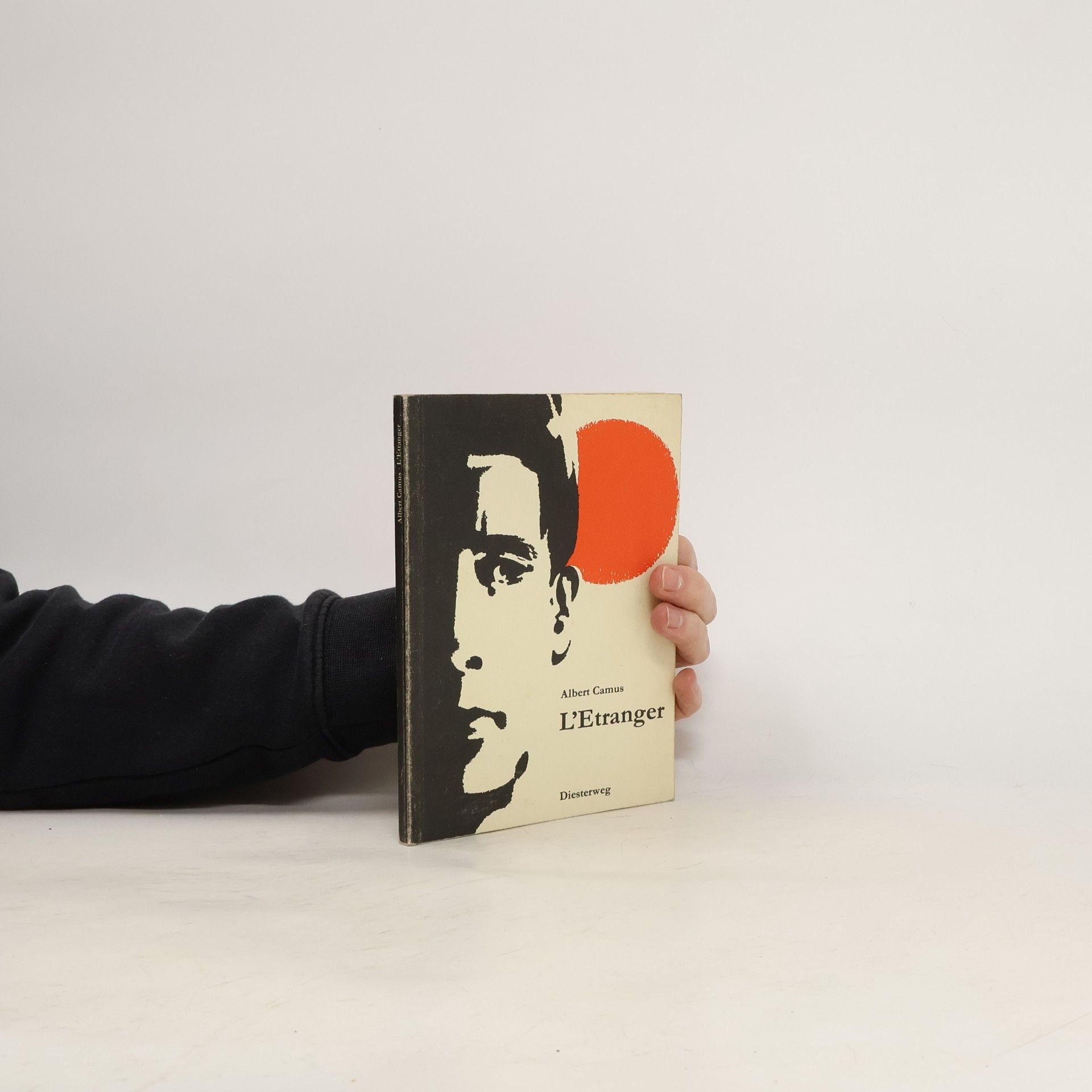 Albert Camus L' étranger