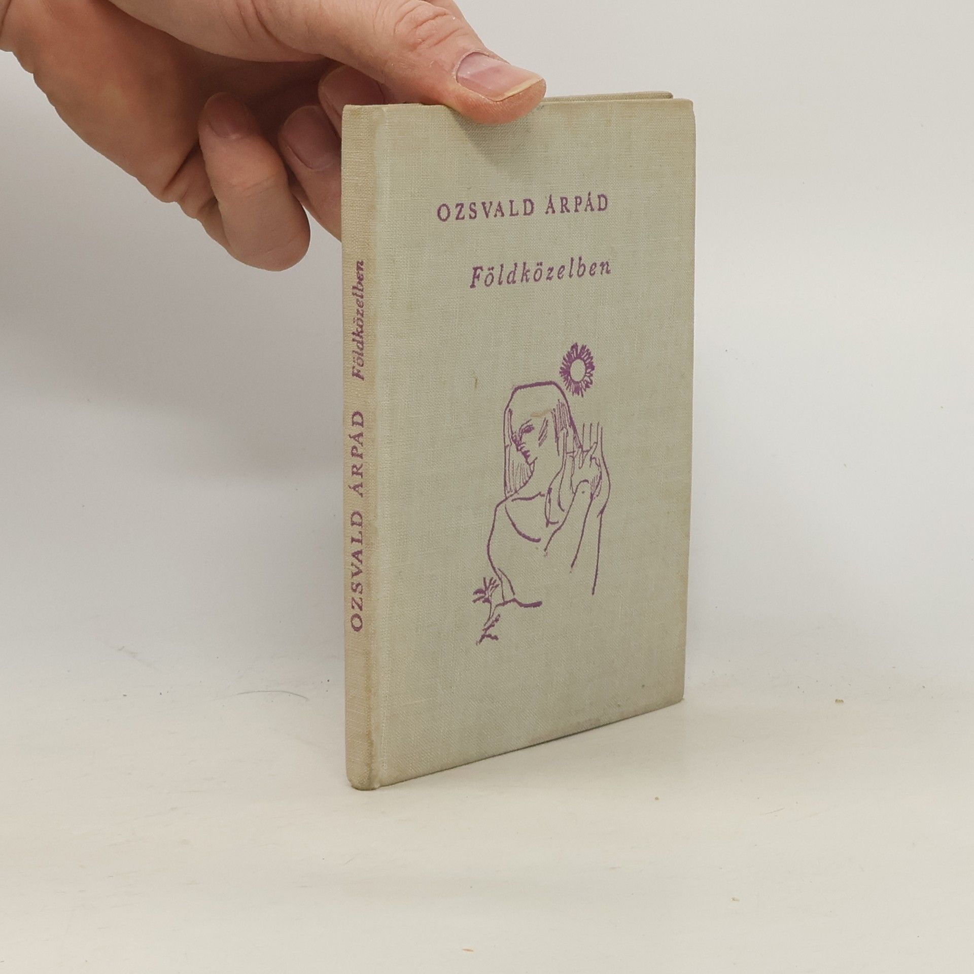 Ozsvald Árpád Földközelben
