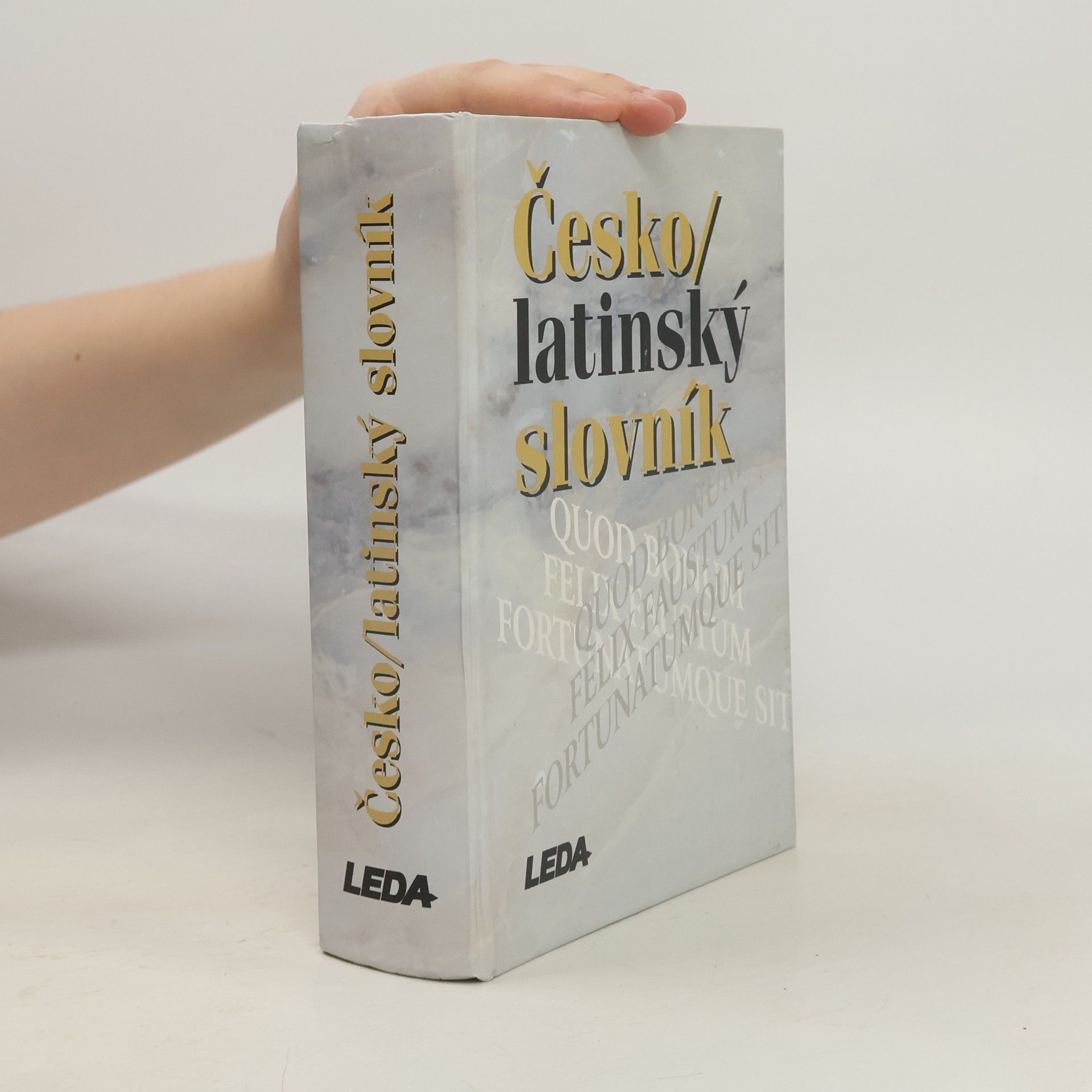 Zdeněk Quitt Česko-latinský slovník starověké i současné latiny