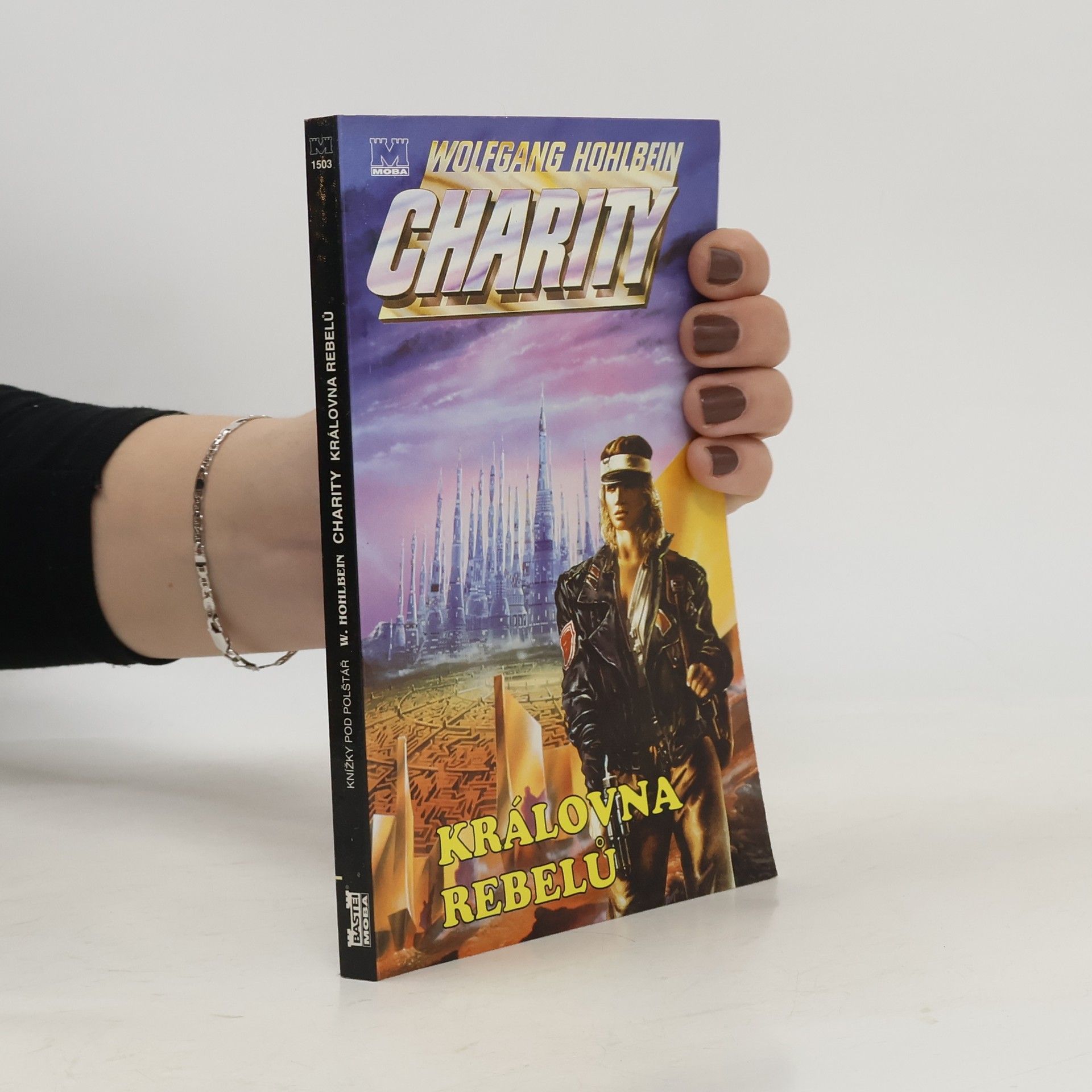 Wolfgang Hohlbein Královna rebelů