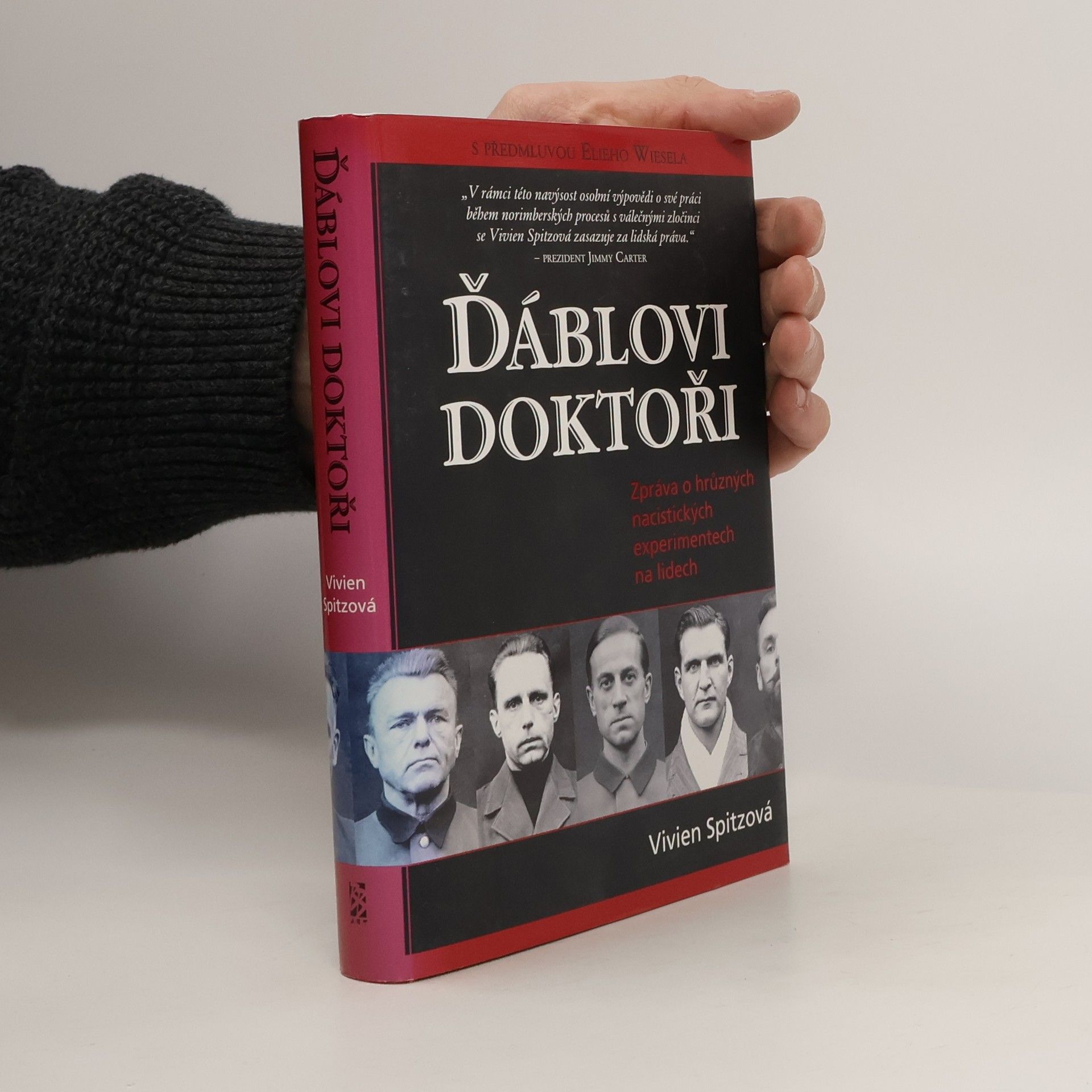 Vivien Spitz Ďáblovi doktoři
