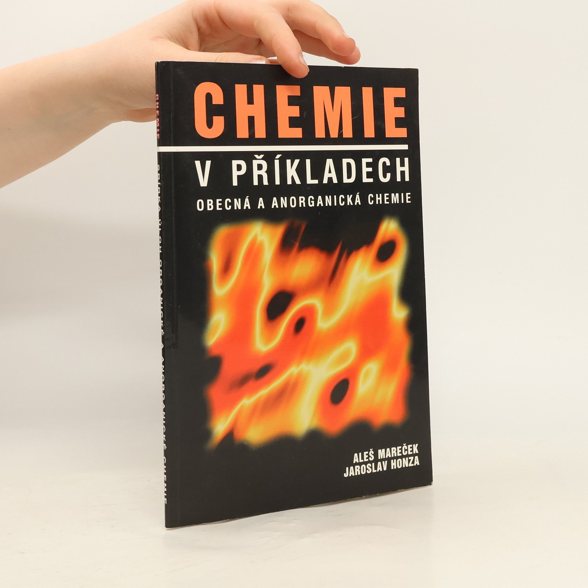 Aleš Mareček Chemie v příkladech : obecná a anorganická chemie