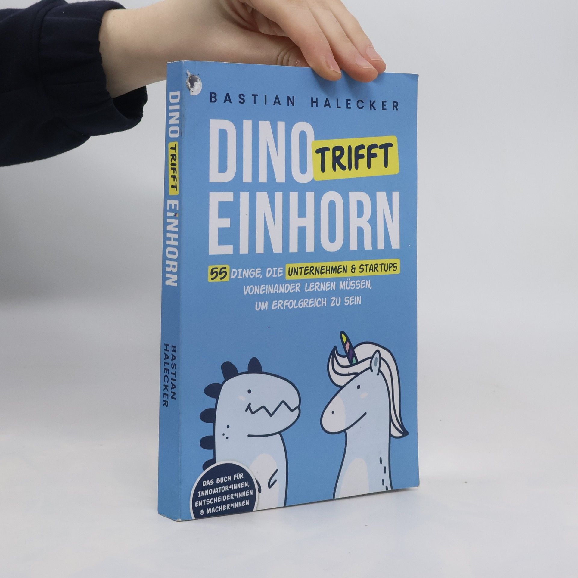 Bastian Halecker Dino trifft Einhorn