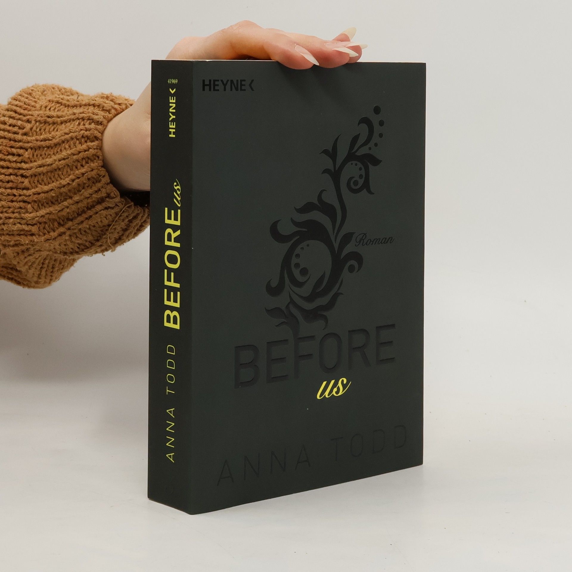 Anna Todd After 5. Before Us