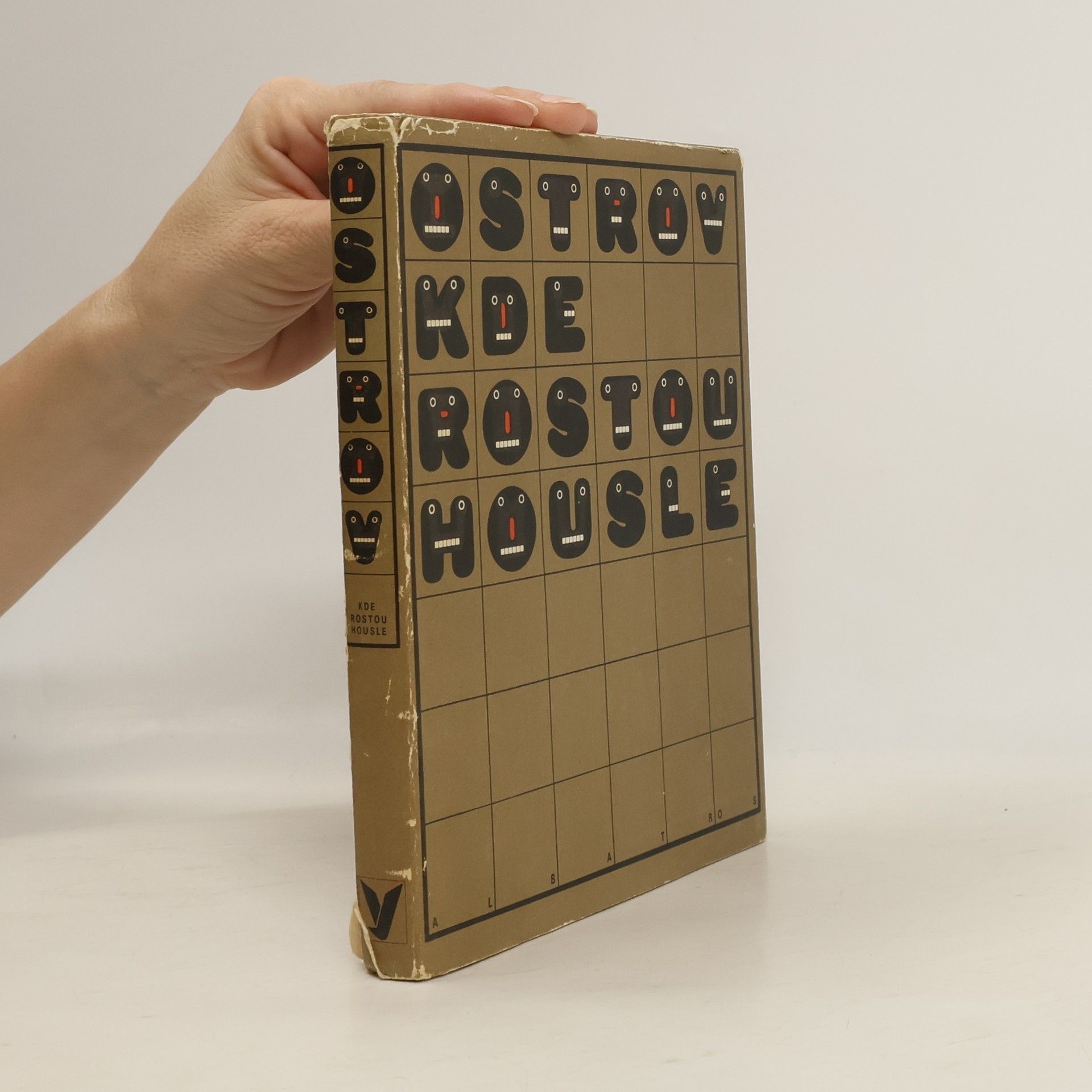 Clara Istler Ostrov, kde rostou housle