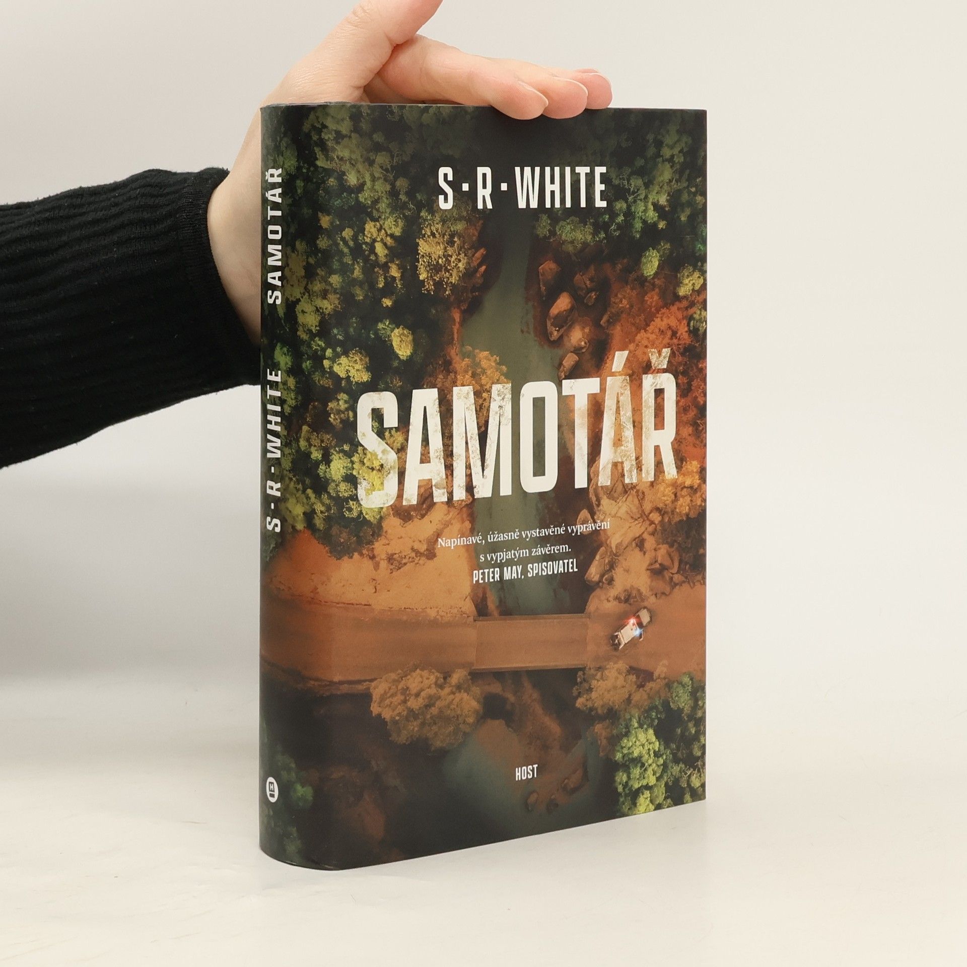 S. R. White Samotář