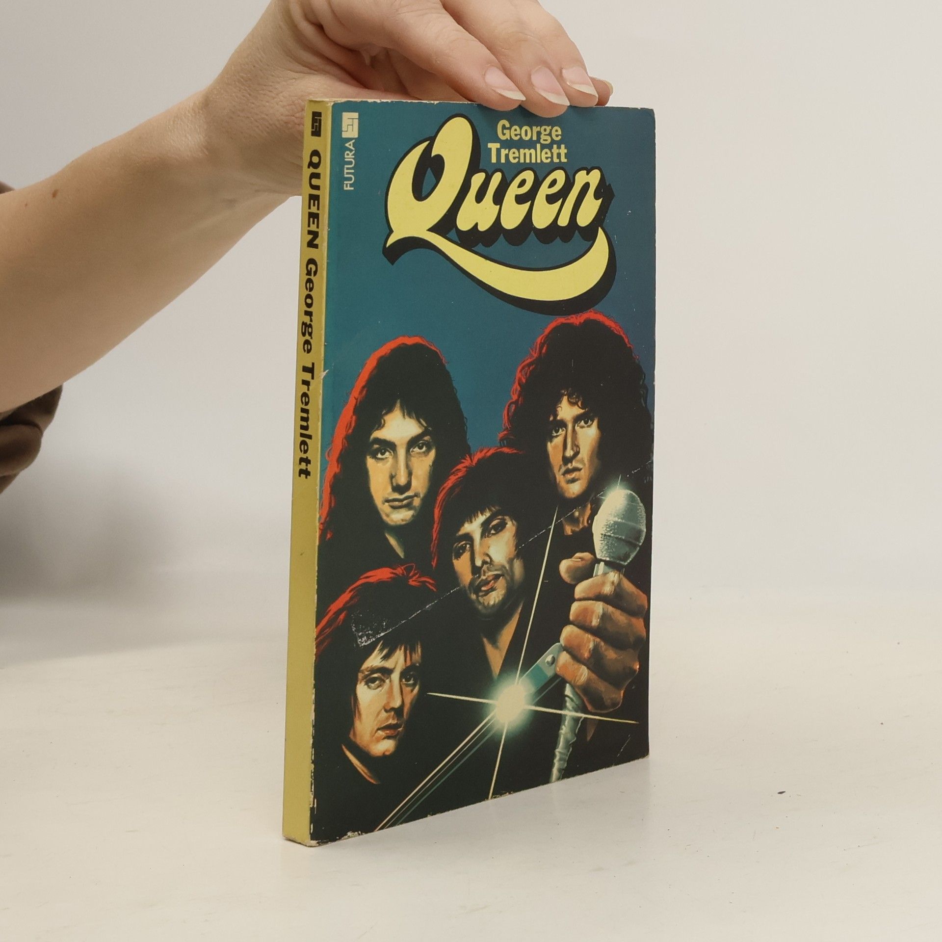 George Tremlett The Queen Story