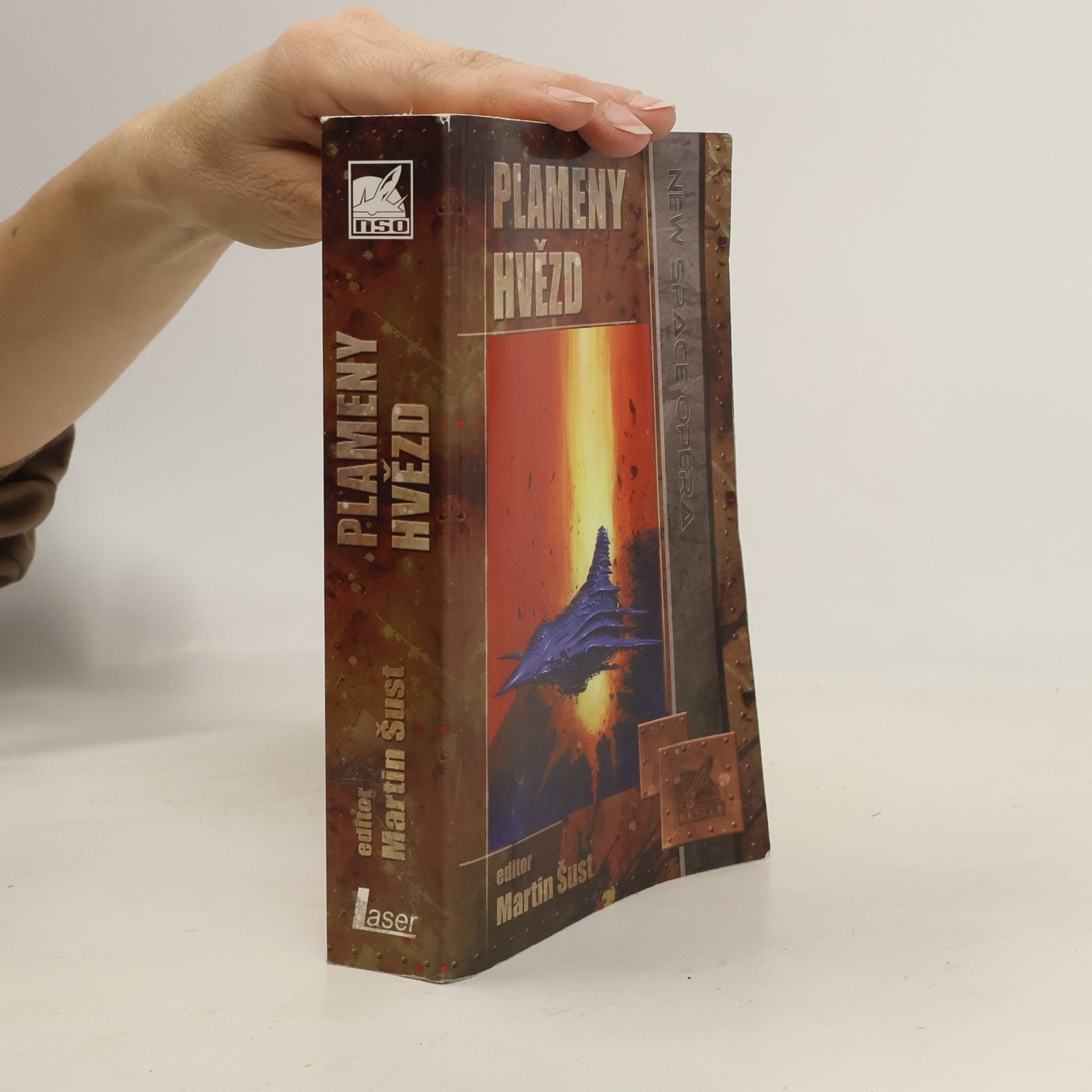 Martin Šust Plameny hvězd