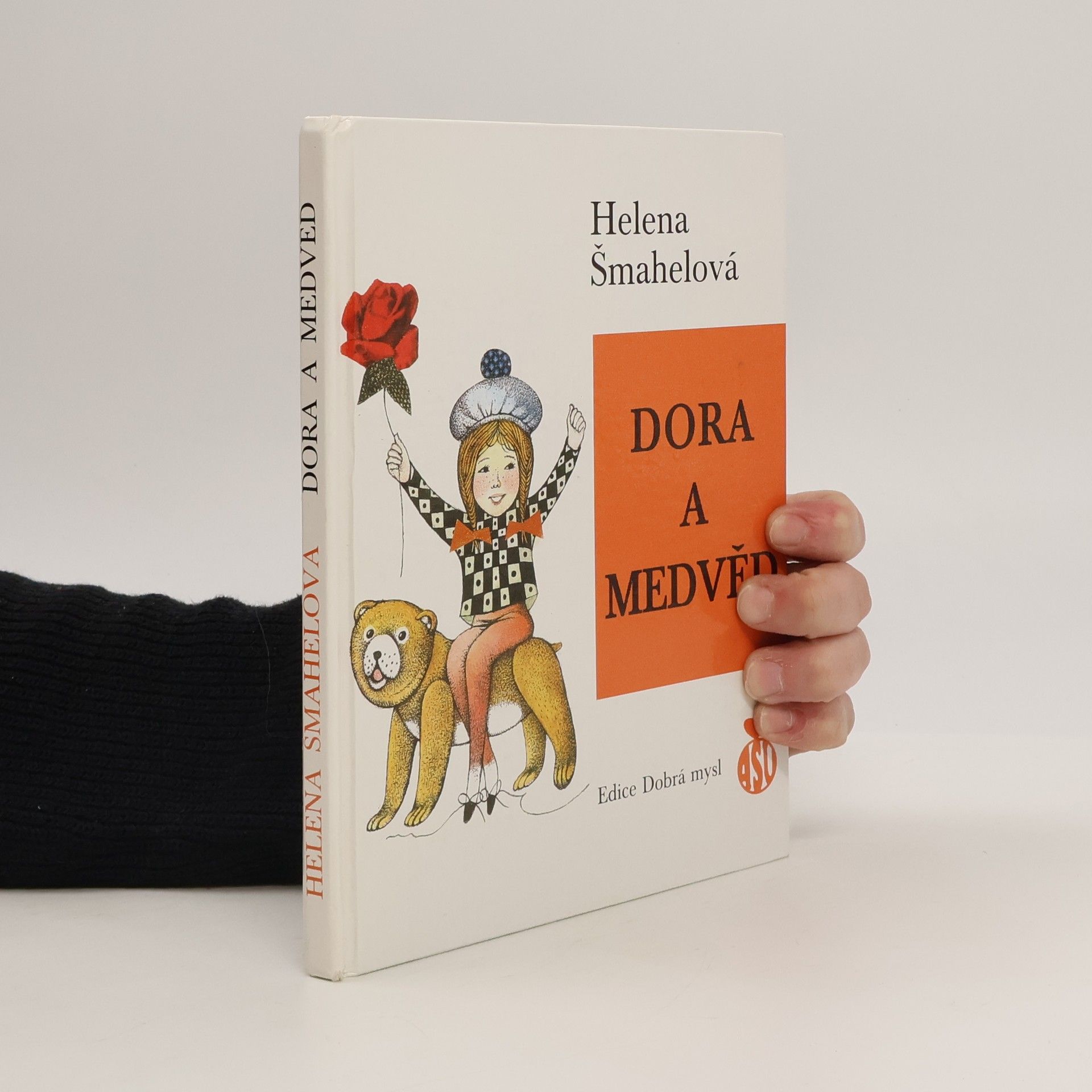 Helena Šmahelová Dora a medvěd