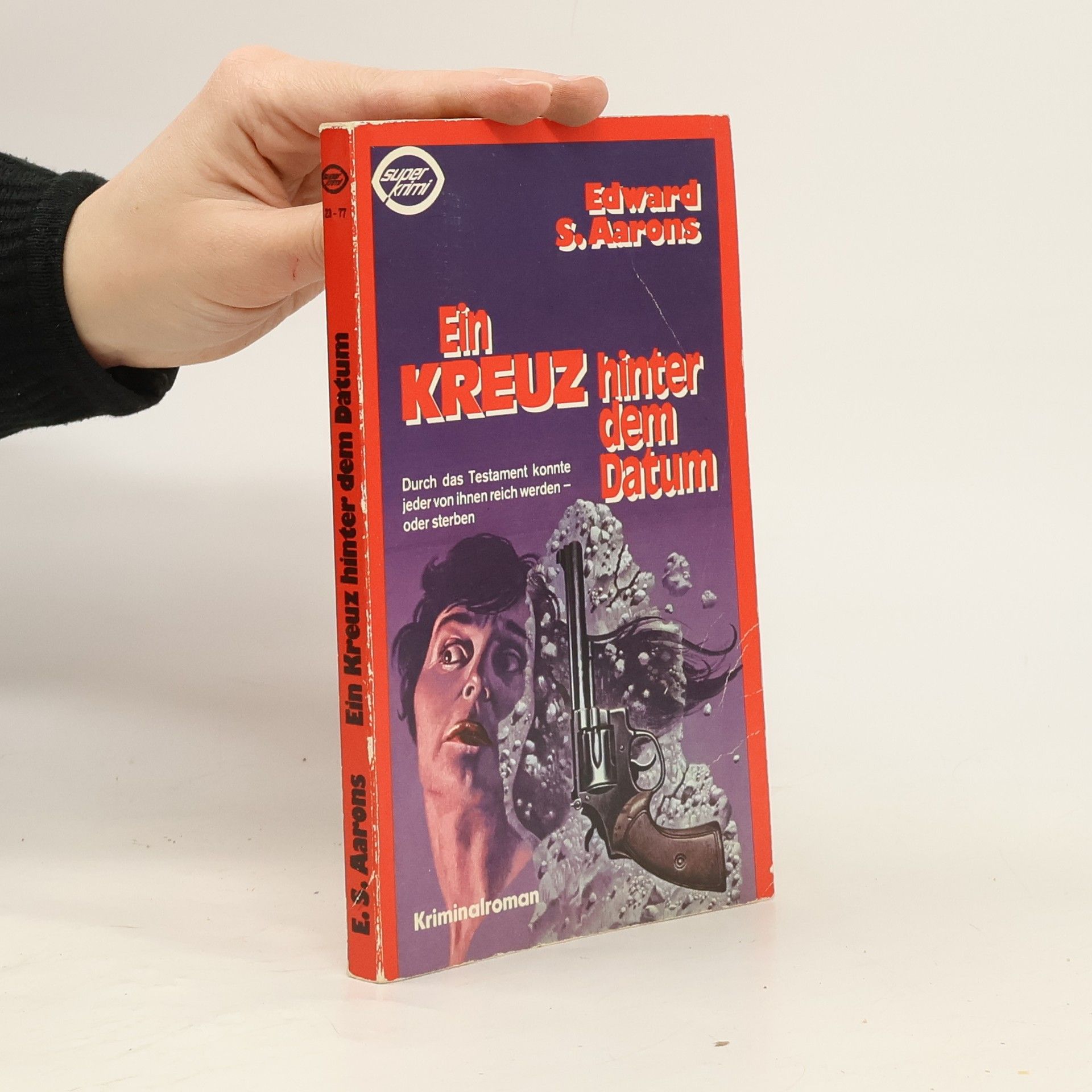 Aarons Edward S. Ein Kreuz hinter dem Datum