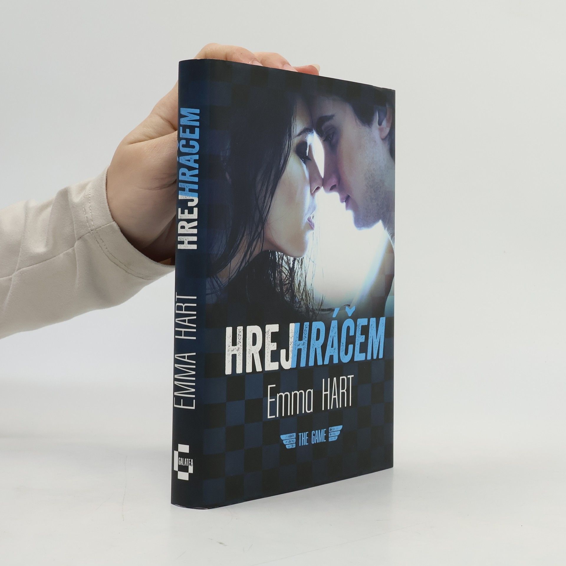 Emma Hart Hrej hráčem