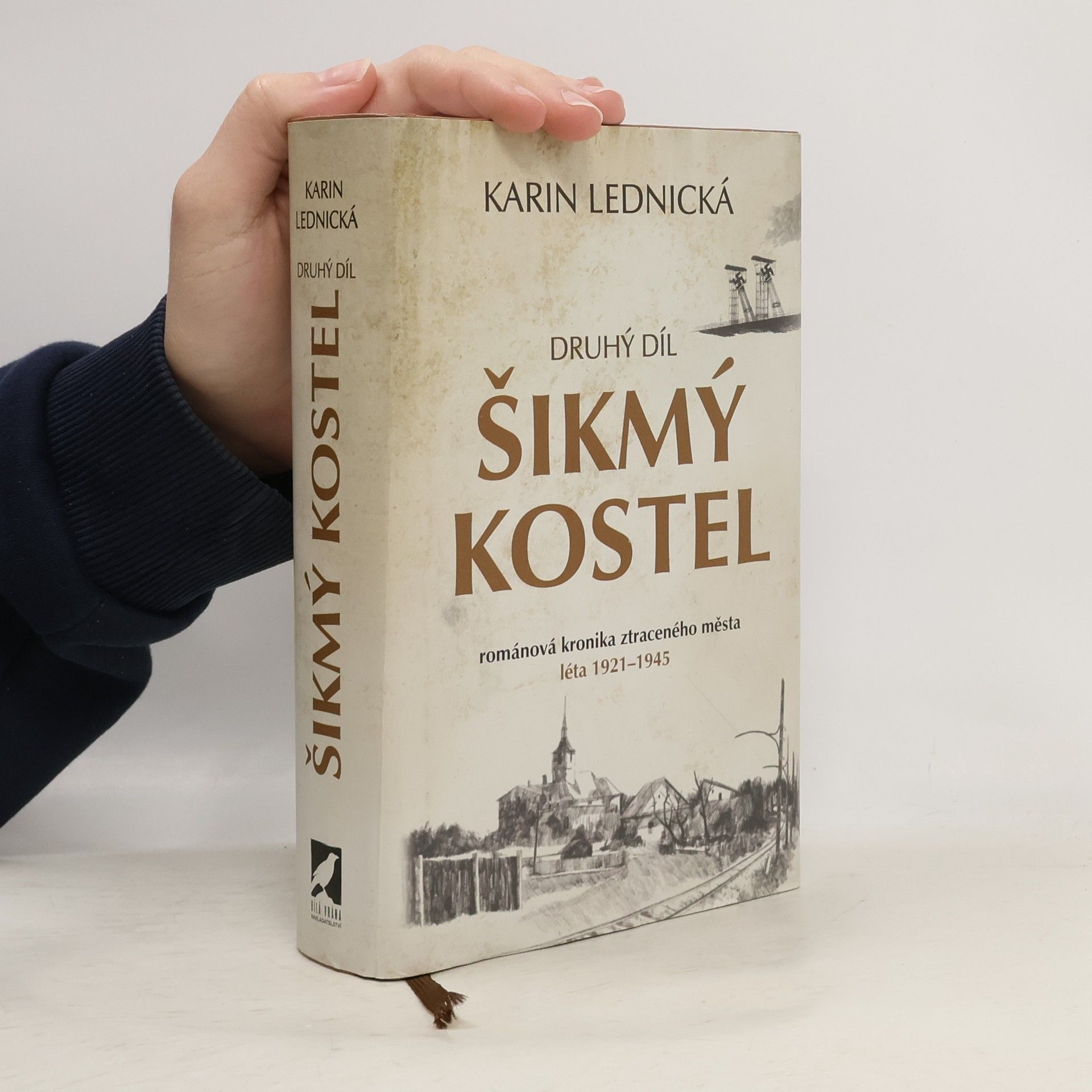 Karin Lednická Šikmý kostel 2