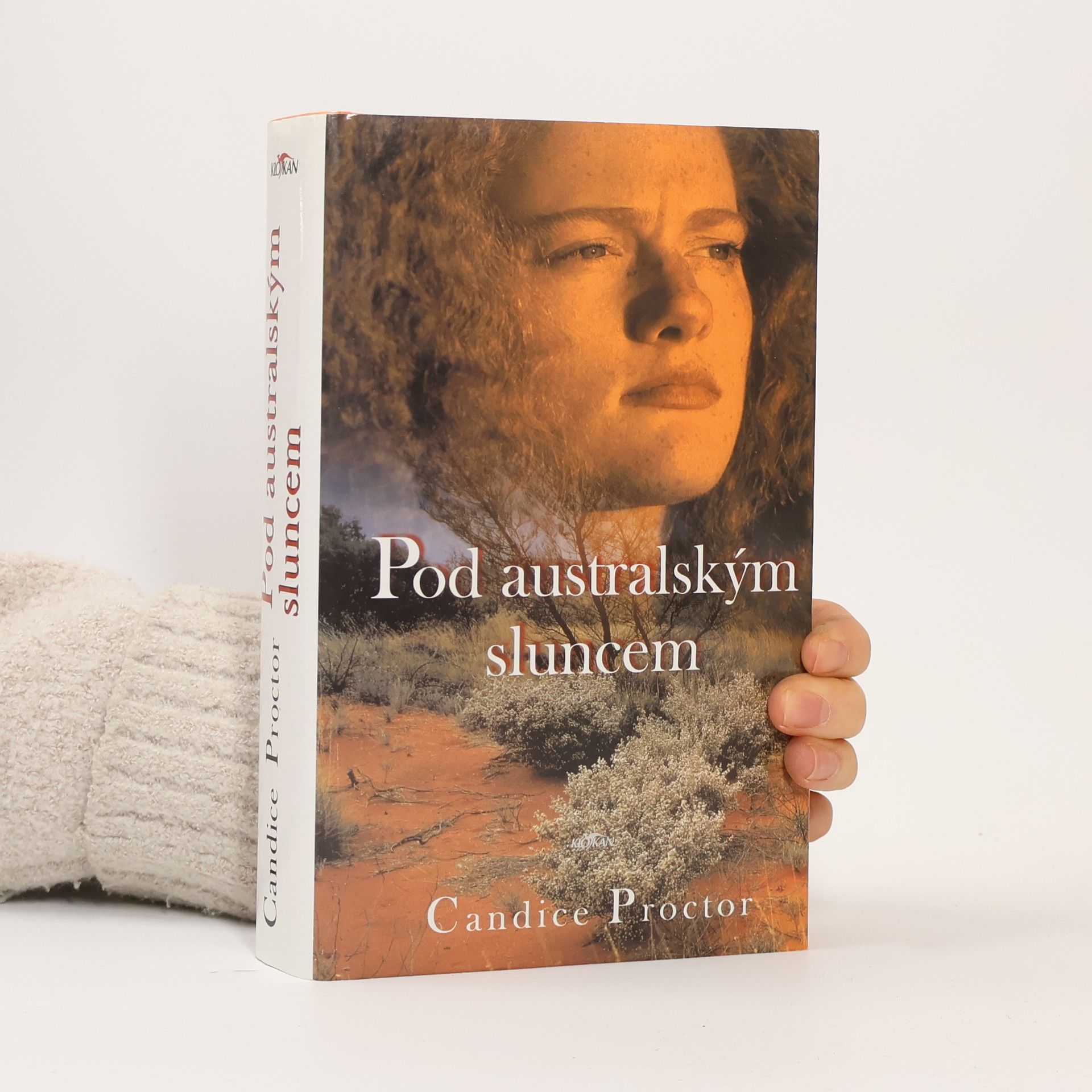 Candice E. Proctor Pod australským sluncem