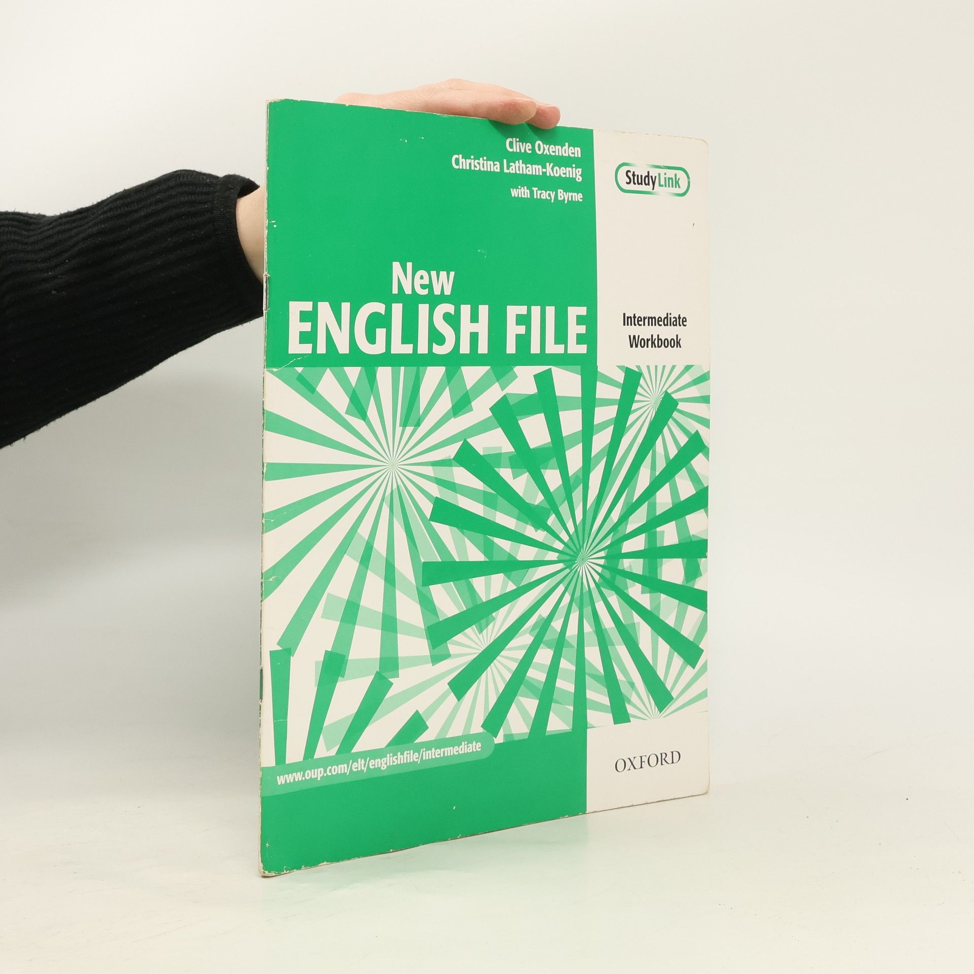 Clive Oxeden New English file : intermediate workbook