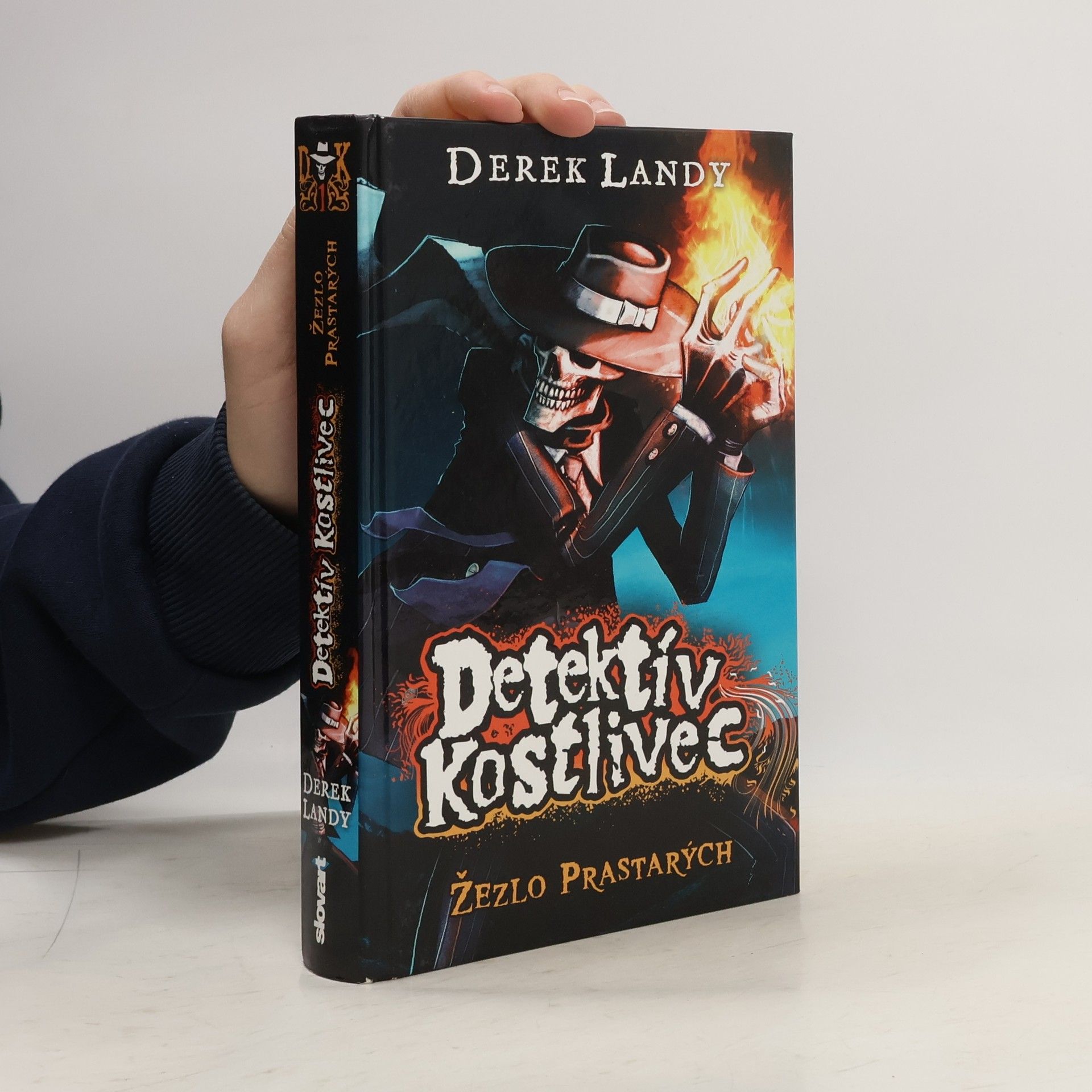 Derek Landy Žezlo prastarých