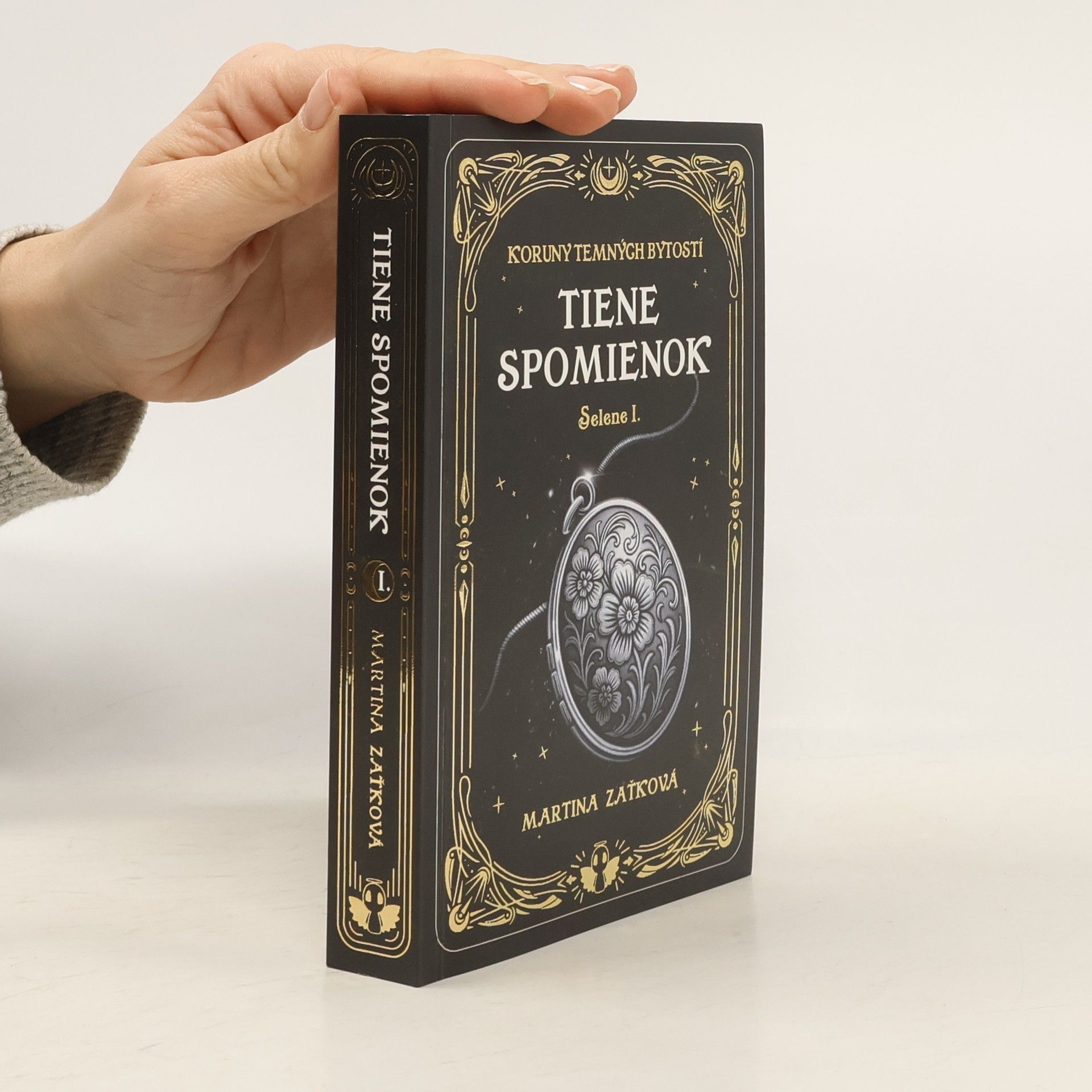 Martina Zaťková Tiene spomienok