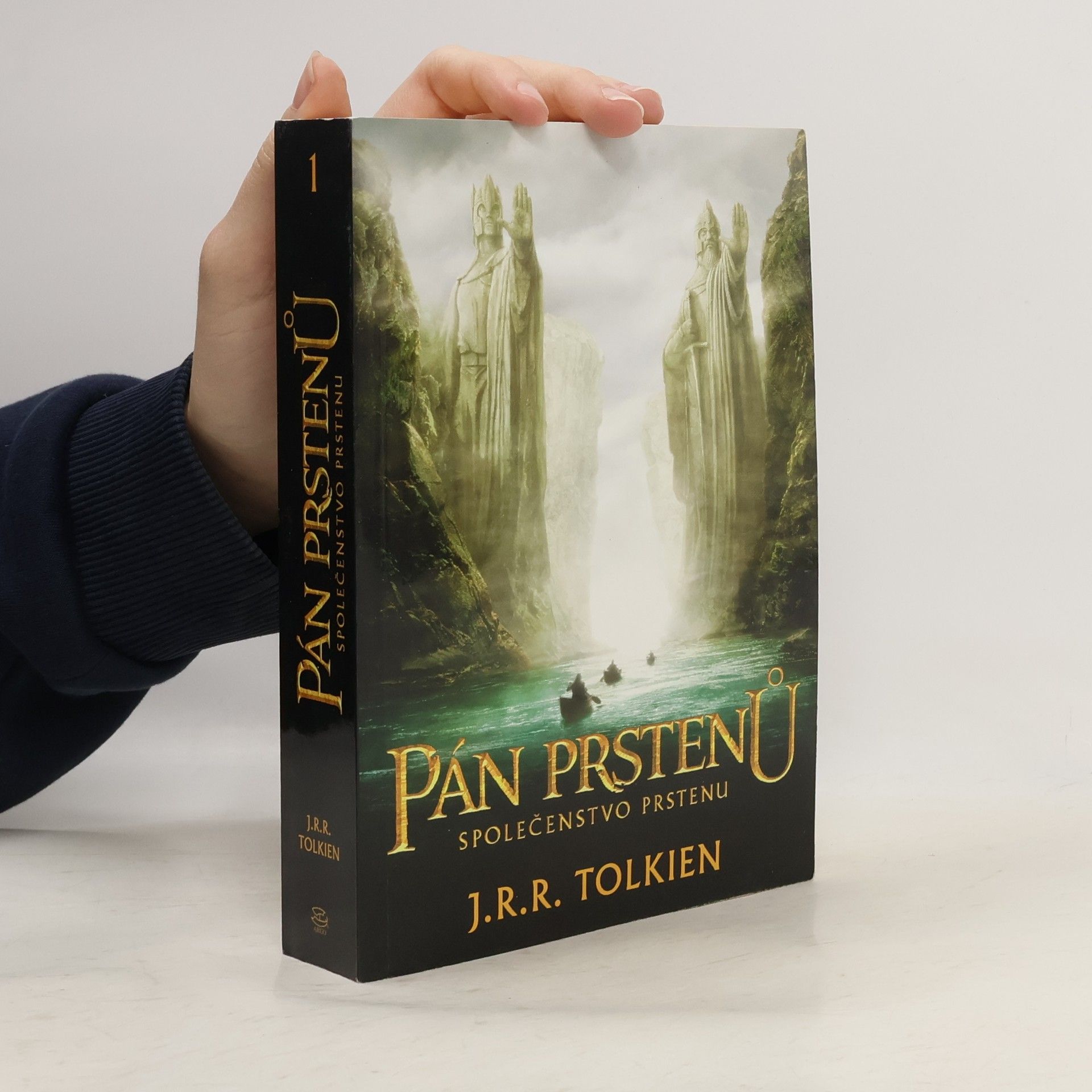 J. R. R. Tolkien Pán prstenů. Společenstvo prstenu