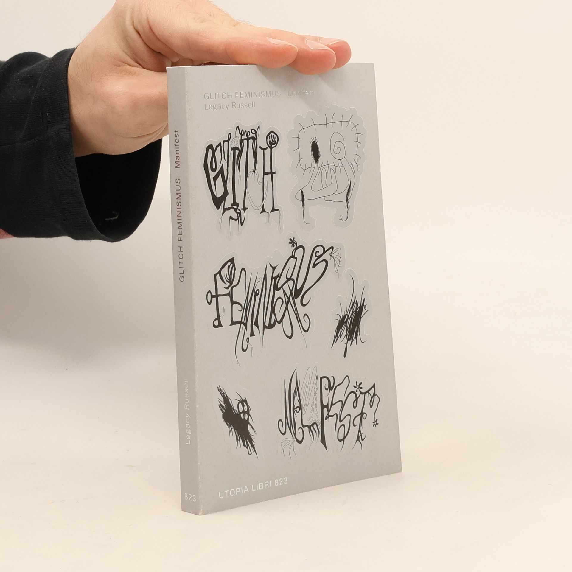 Legacy Russell Glitch feminismus