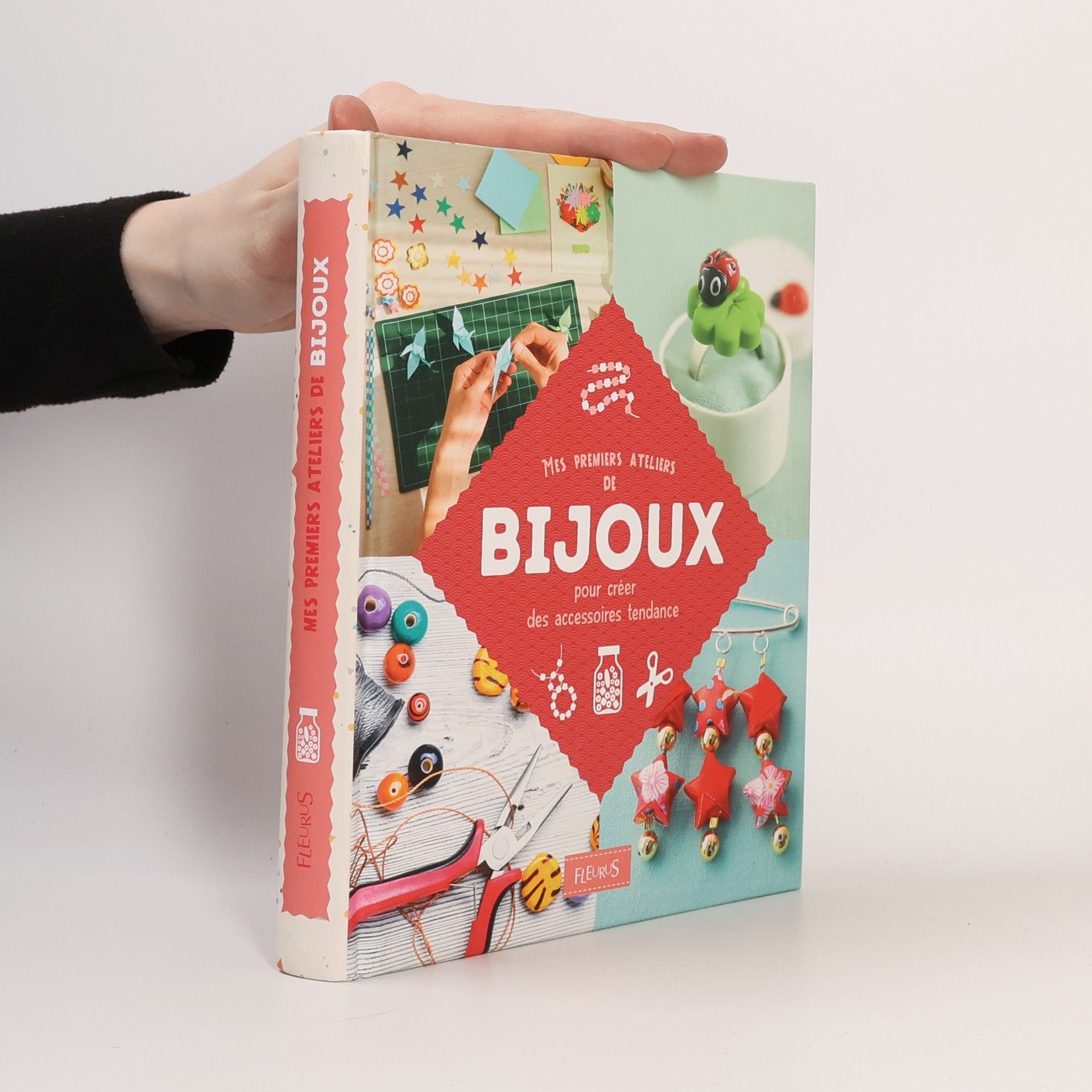 Christine Hooghe Mes premiers ateliers de bijoux pour créer des accessoires tendance