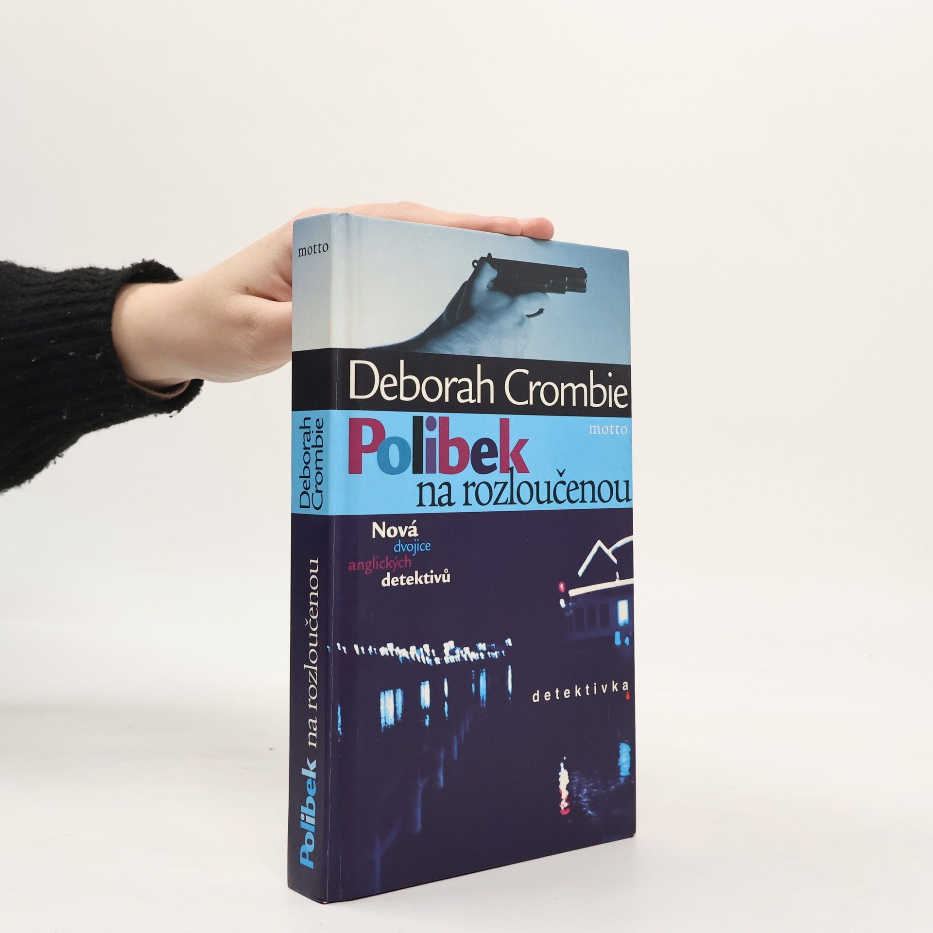 Deborah Crombie Polibek na rozloučenou