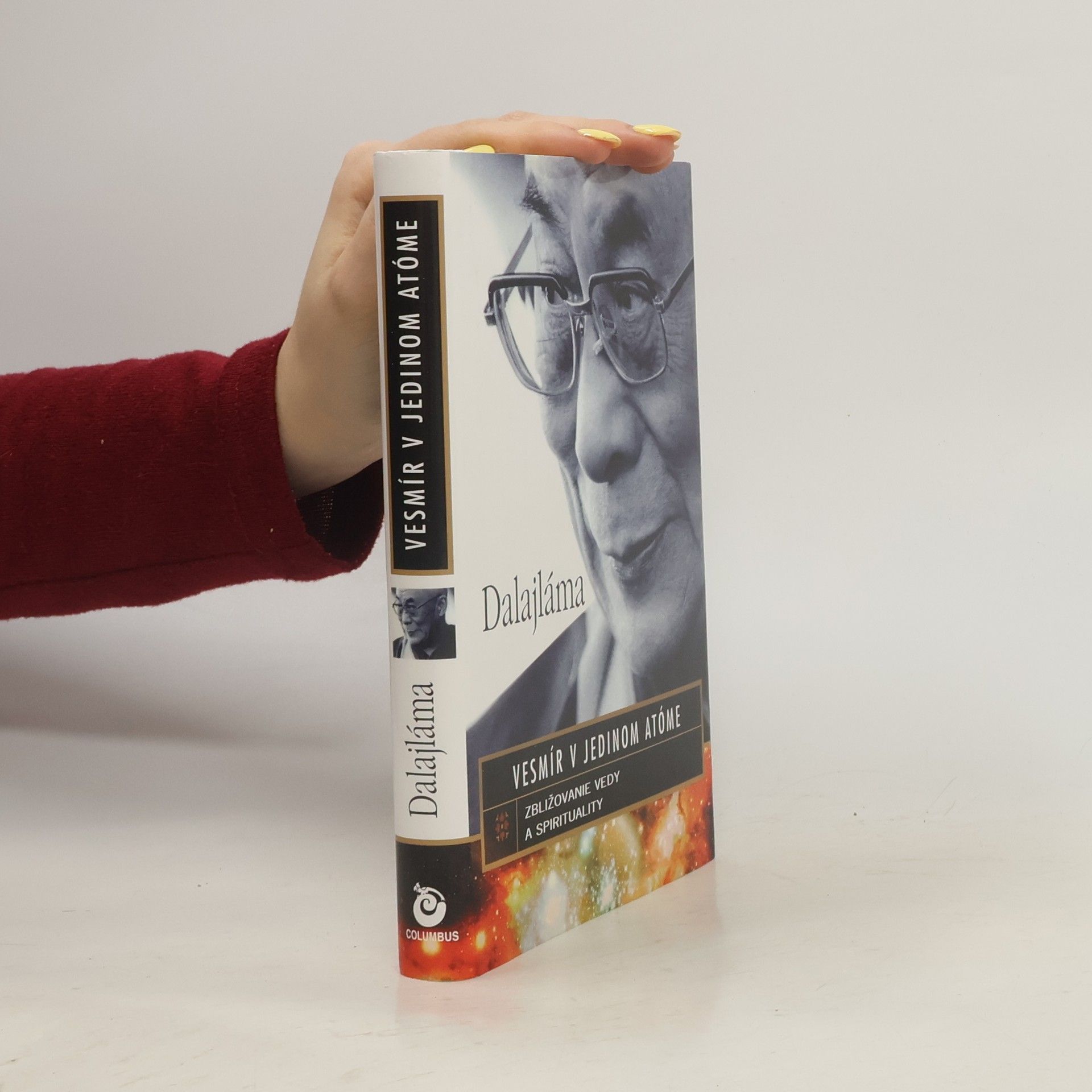 Dalajlama Vesmír v jedinom atóme