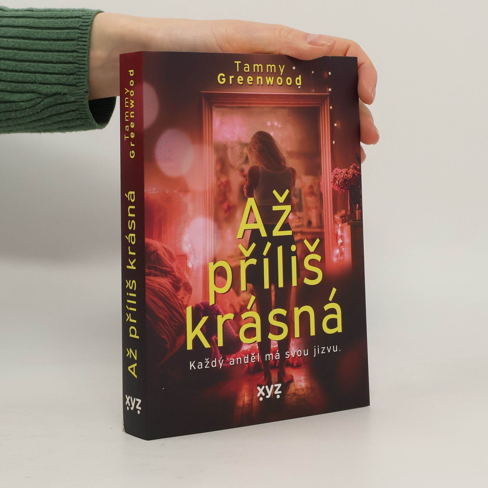 Až příliš krásná