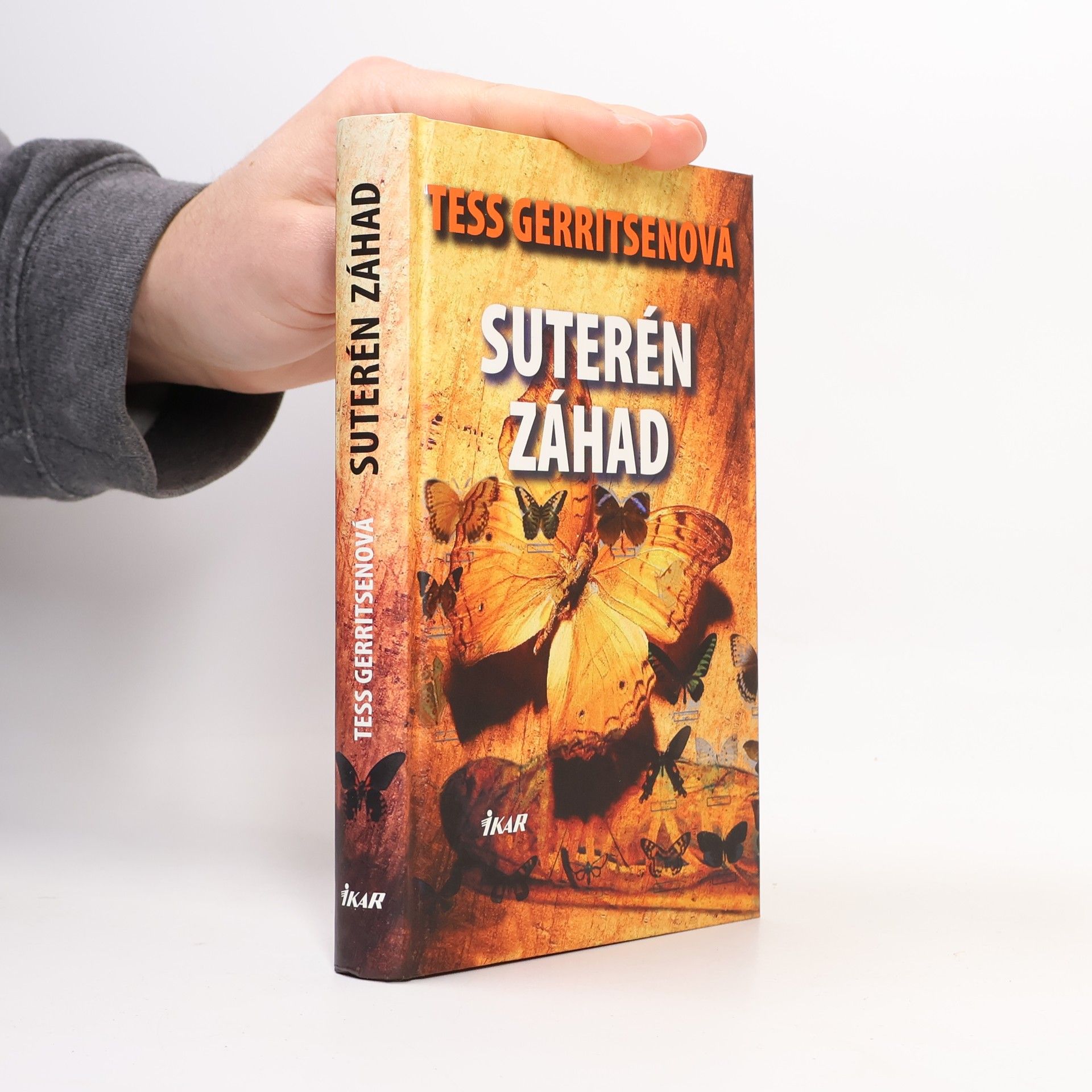 Tess Gerritsen Suterén záhad