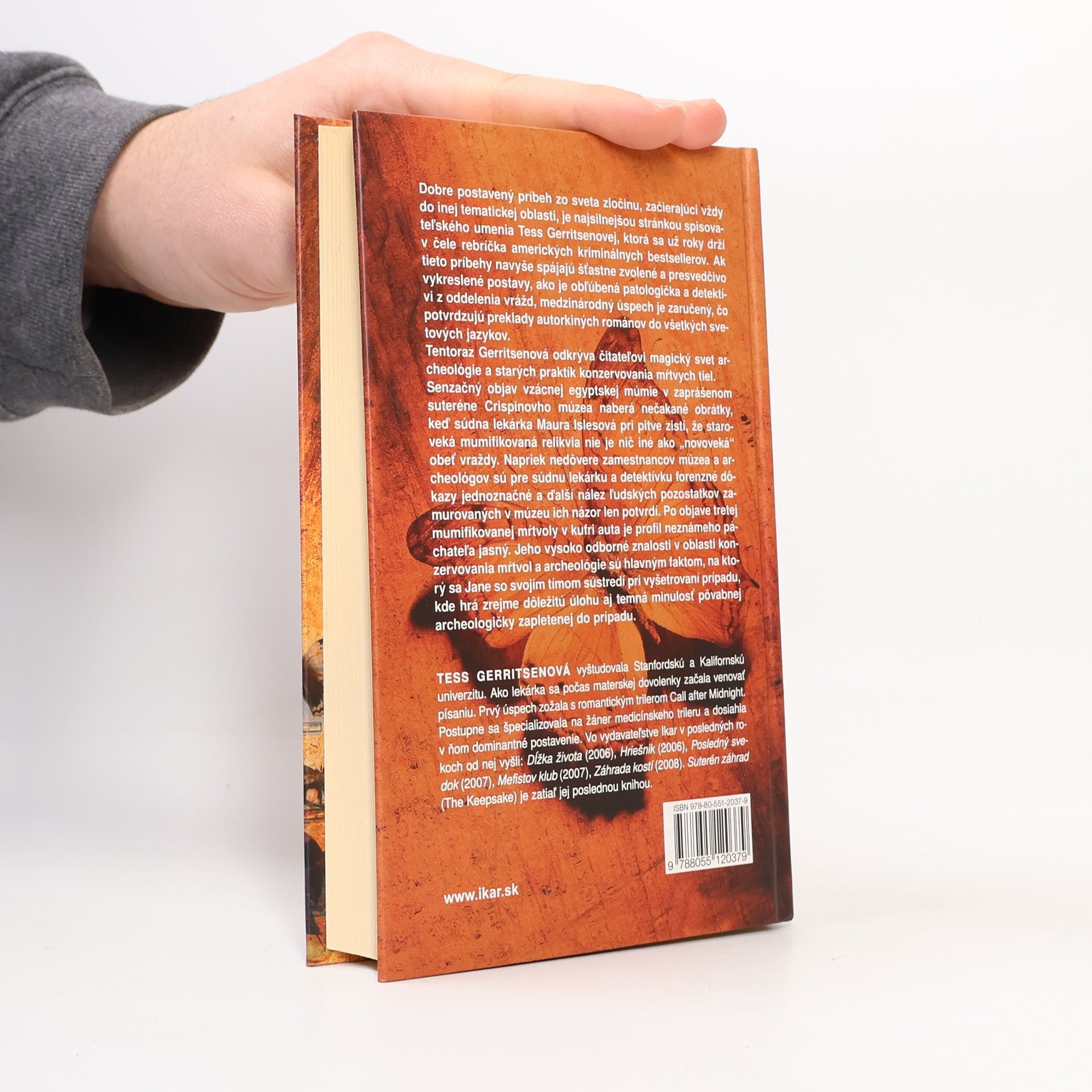 Tess Gerritsen Suterén záhad