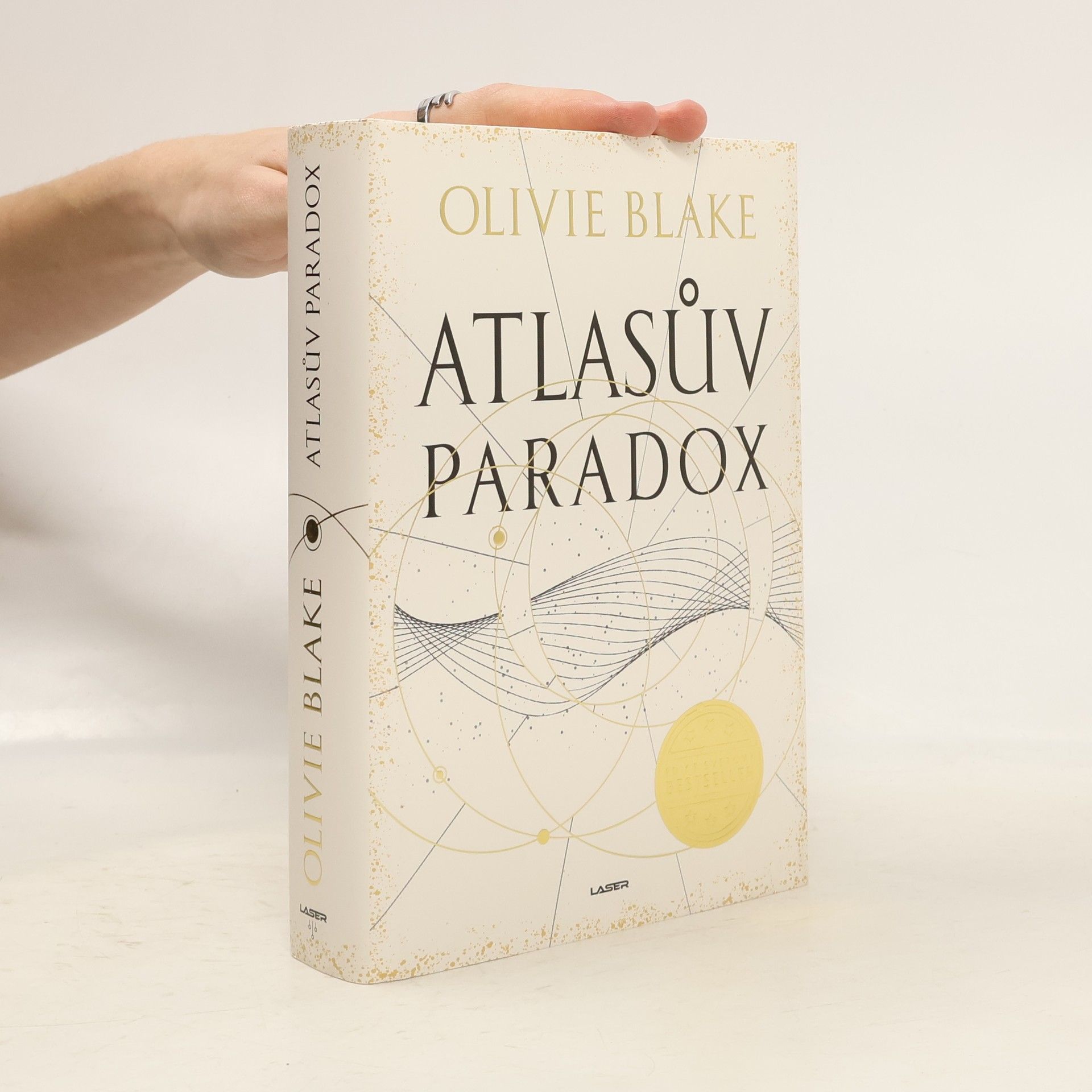 Olivie Blake Atlasův paradox
