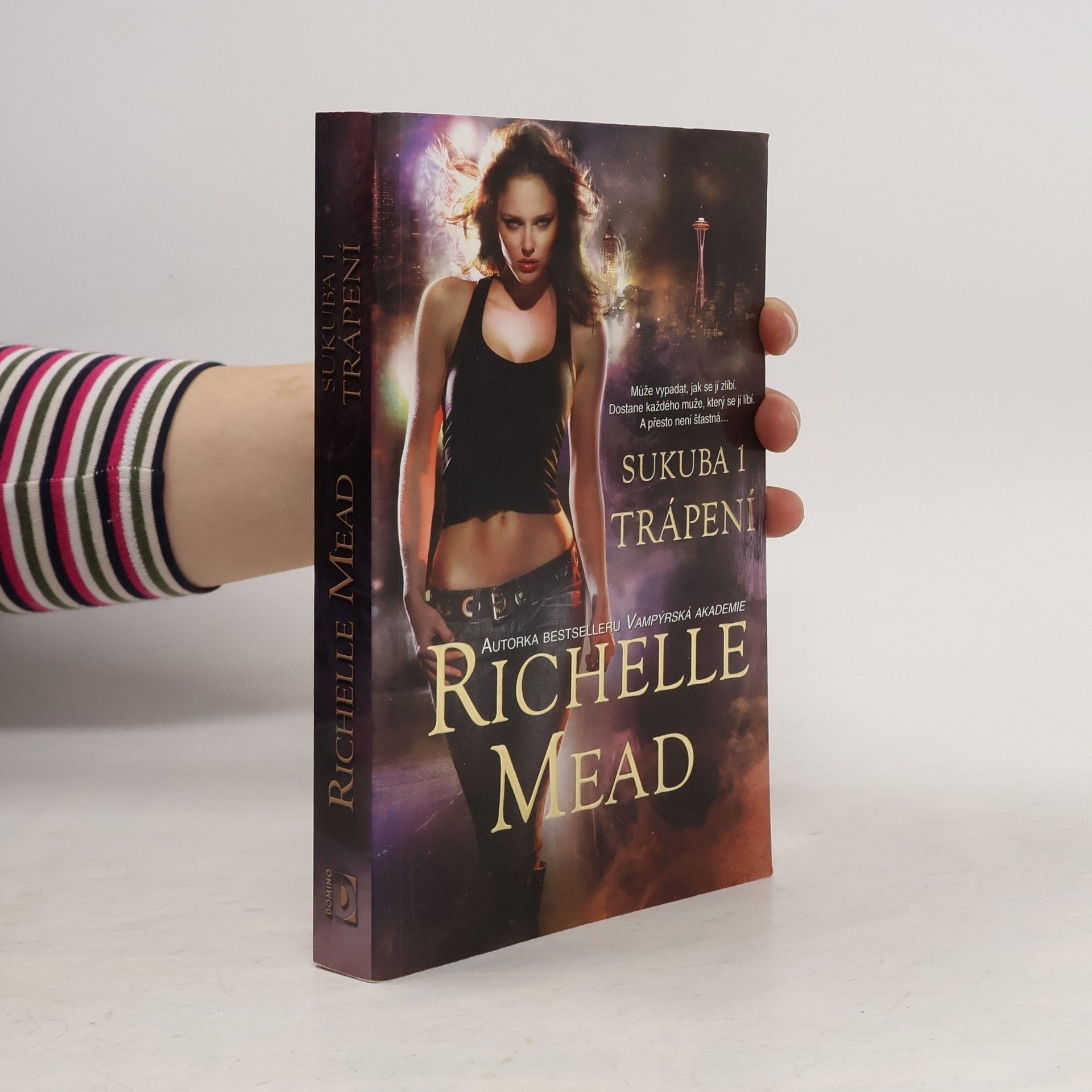 Richelle Mead Trápení. Sukuba. 1. díl