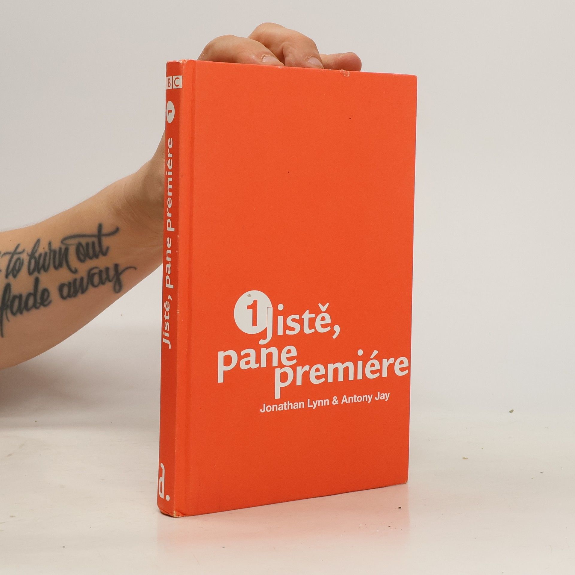 Jonathan Lynn Jistě, pane premiére. 1. část