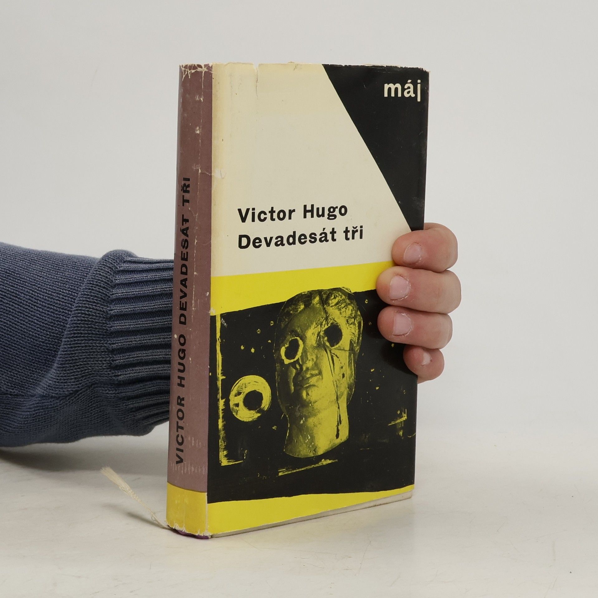 Victor Hugo Devadesát tři