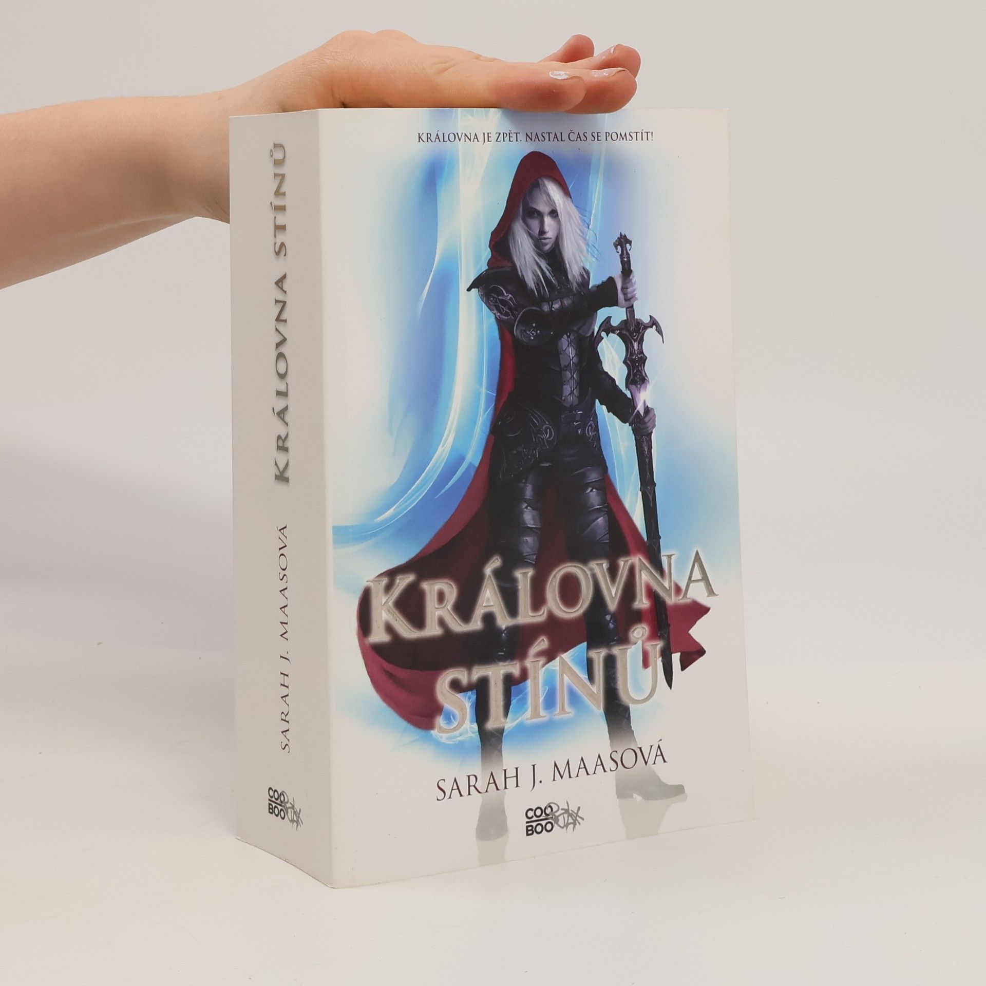 Sarah J. Maas Královna stínů