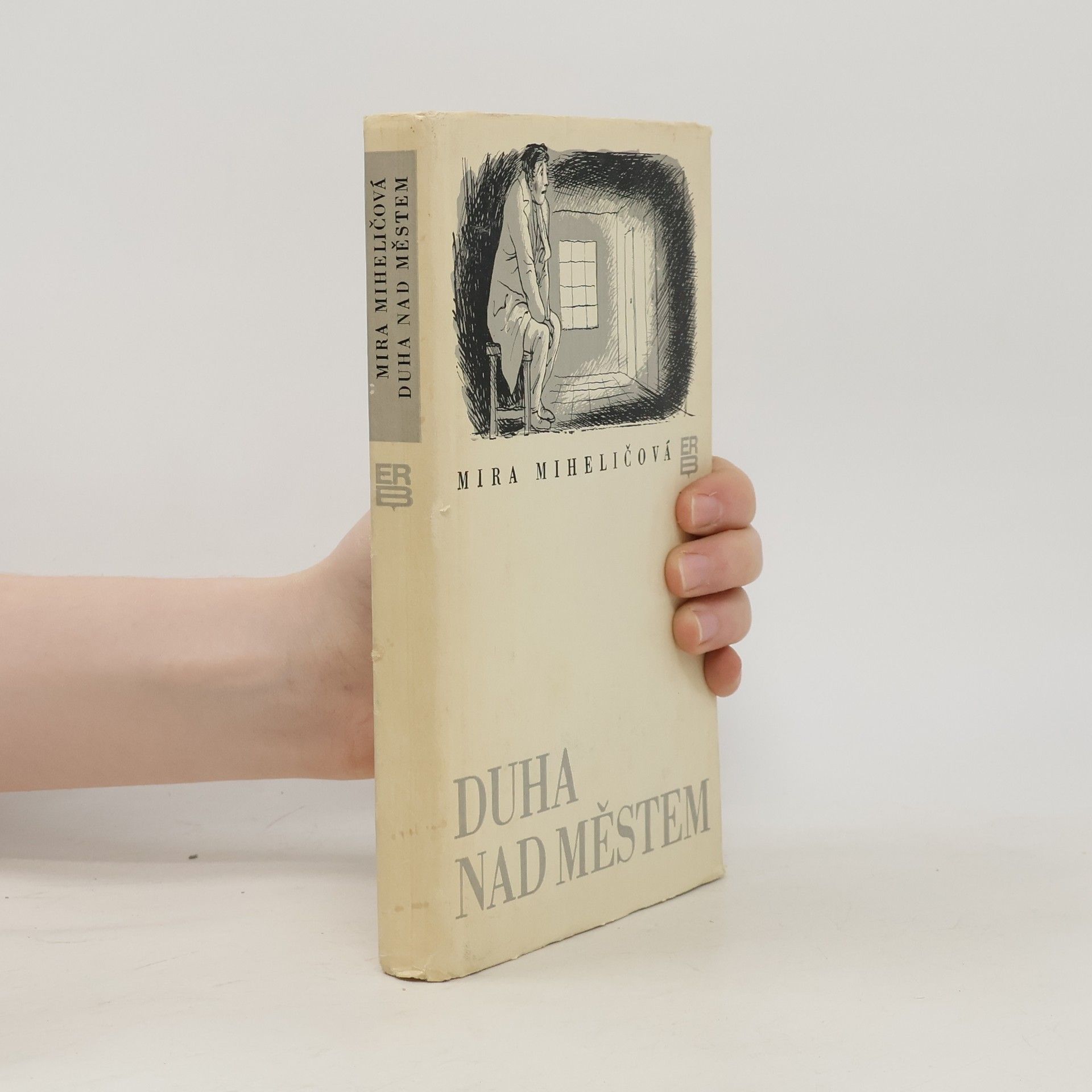 Mira Mihelič Duha nad městem