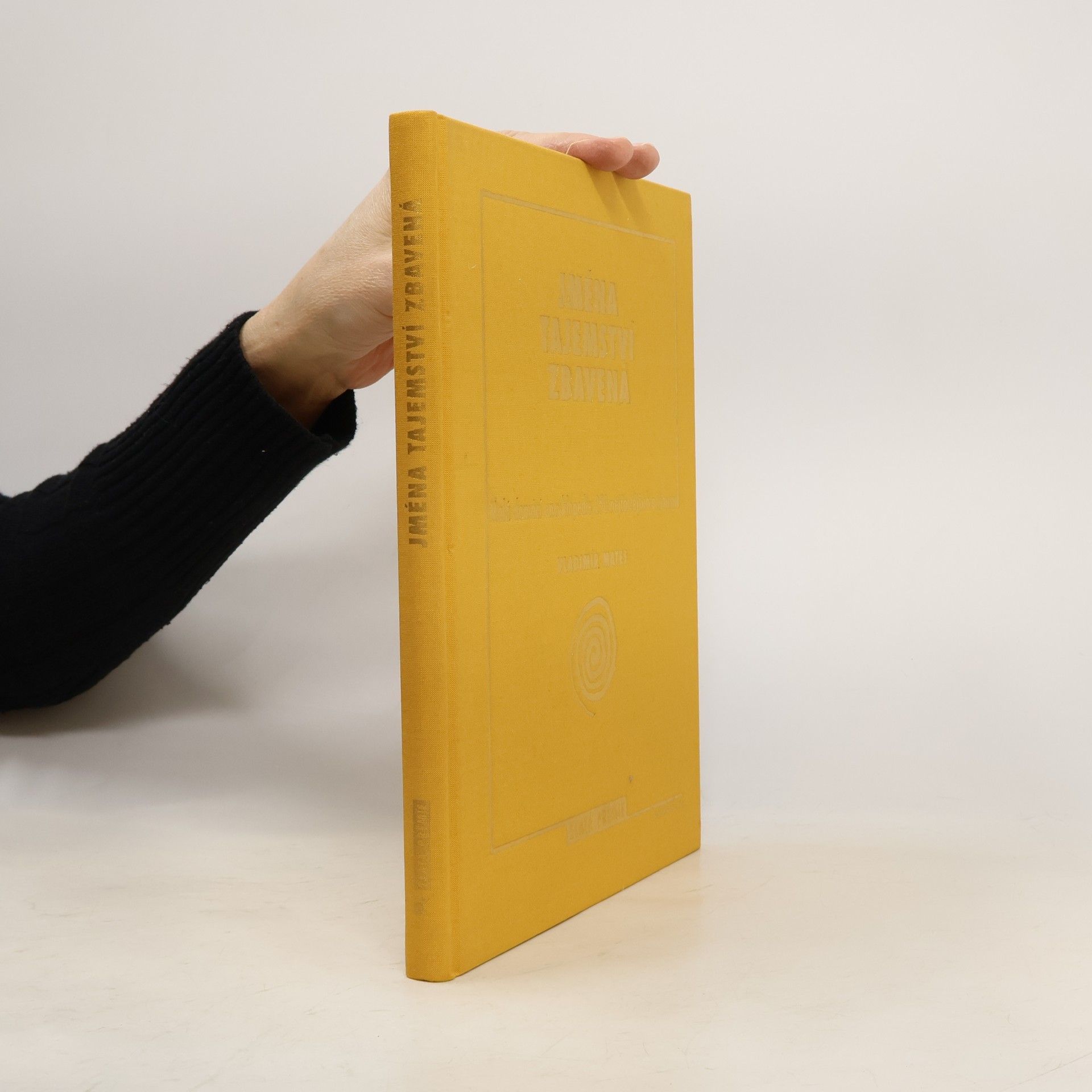 Vladimír Mates Jména tajemství zbavená