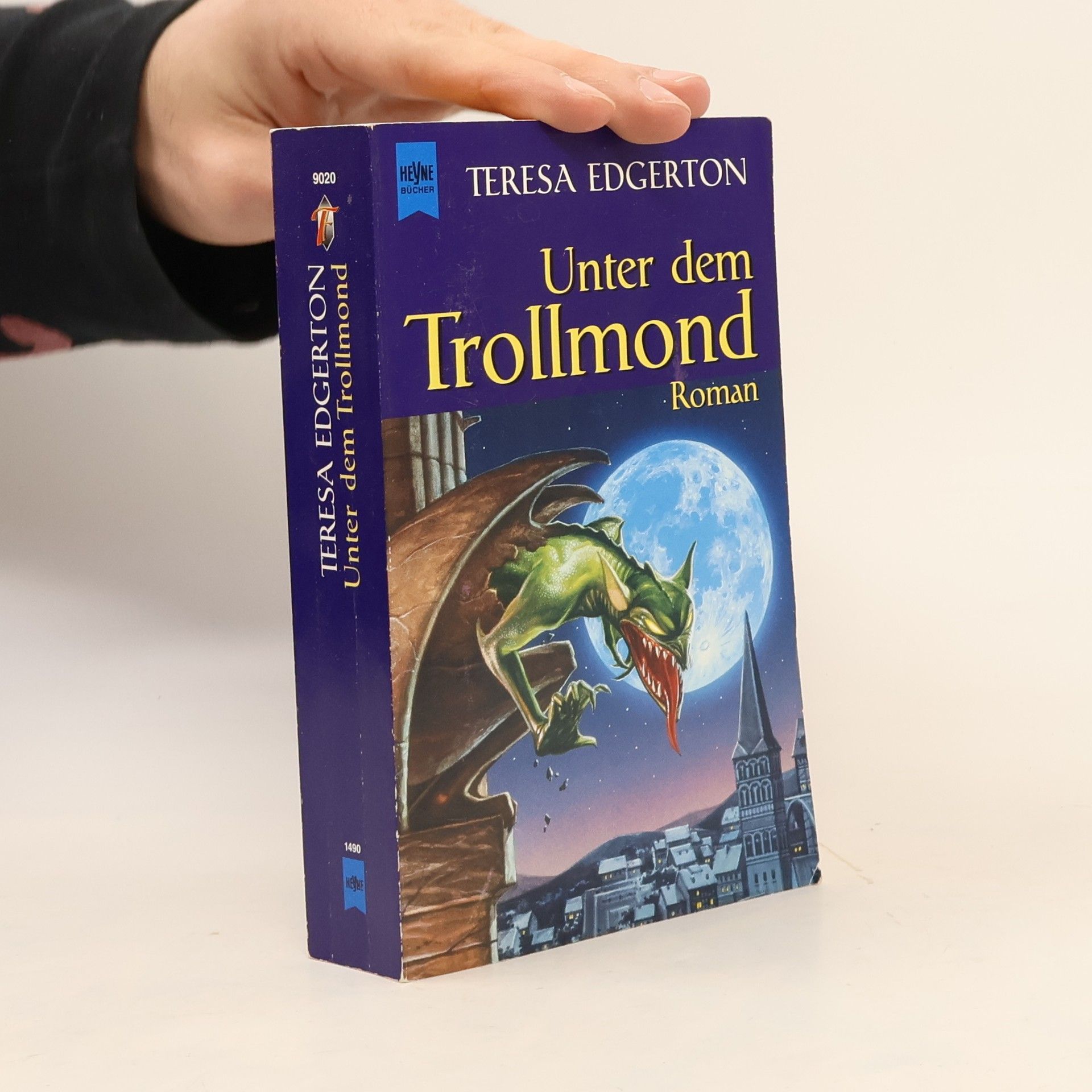 Teresa Edgerton Unter dem Trollmond