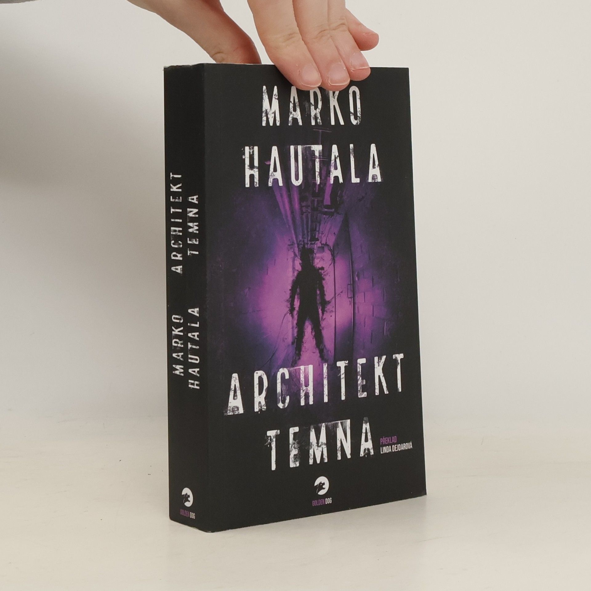 Marko Hautala Architekt temna