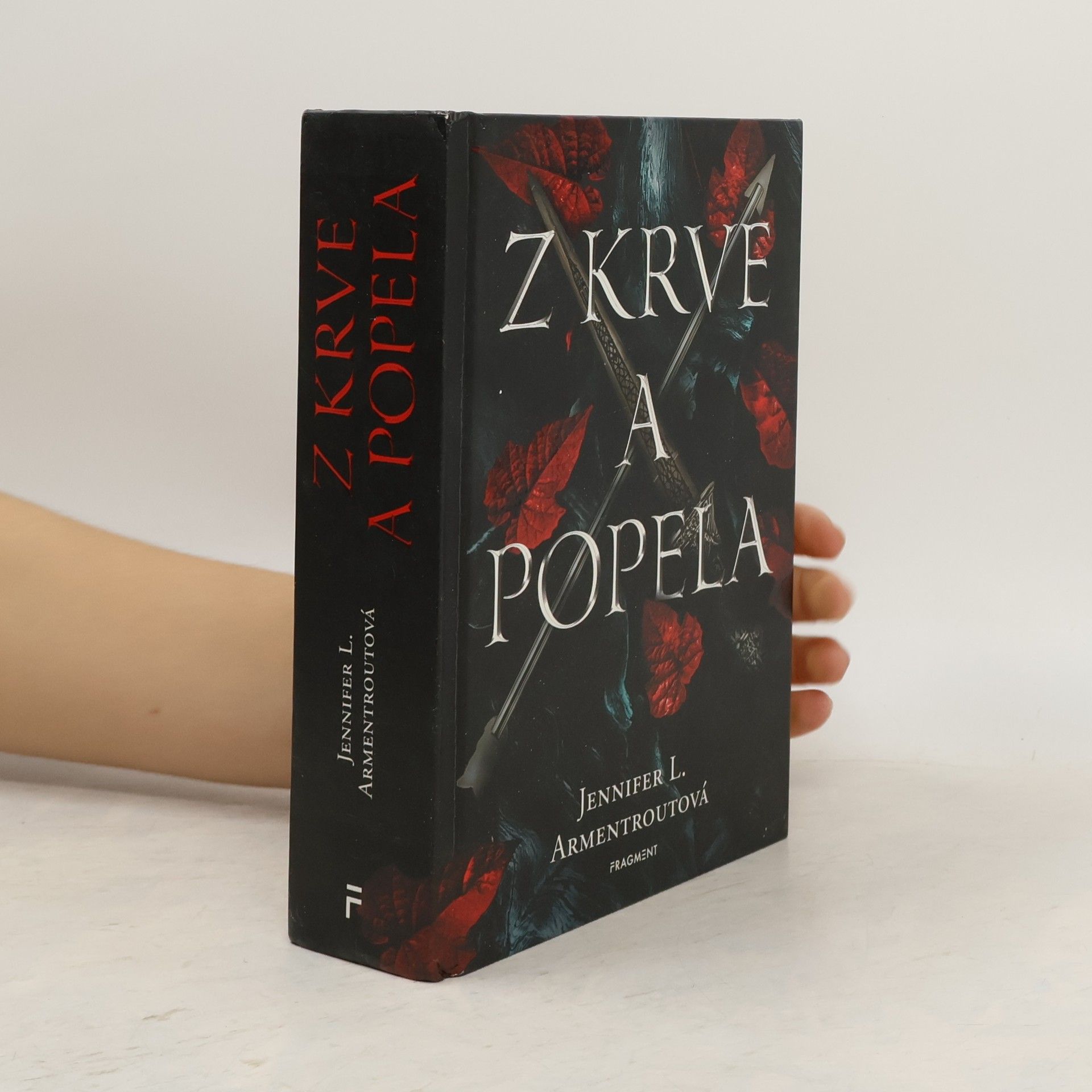 Jennifer L. Armentrout Z krve a popela