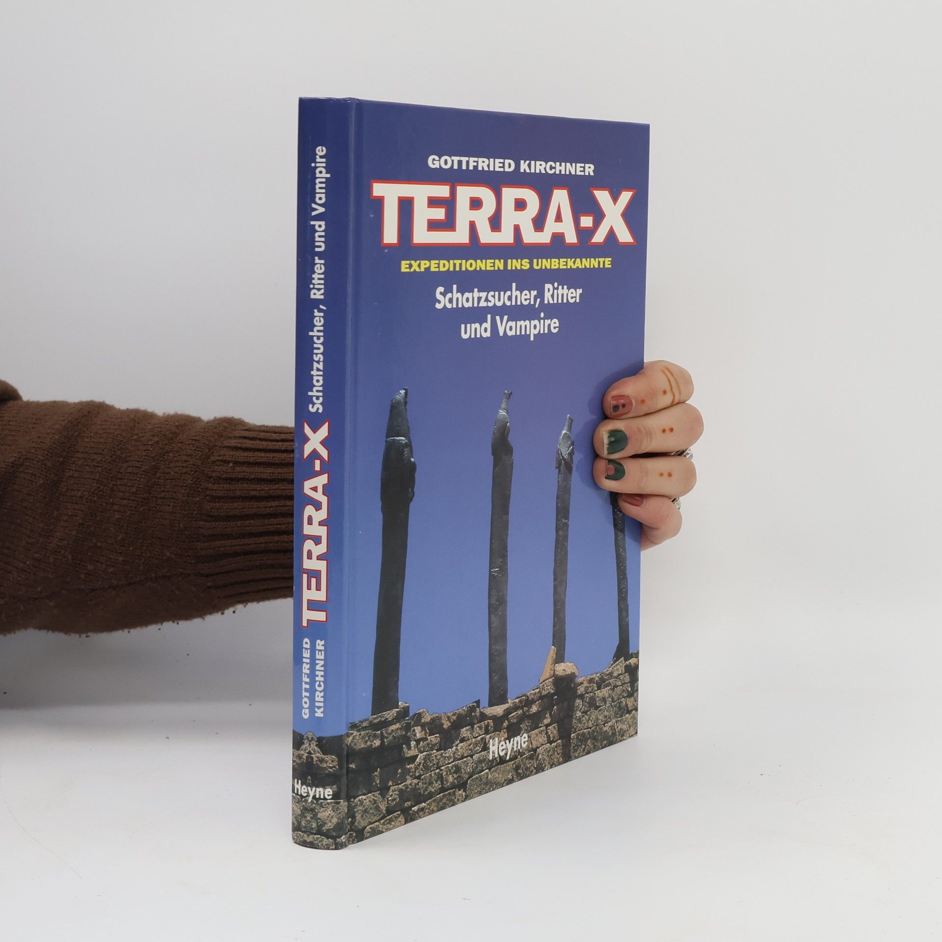 Terra X. Schatzsucher, Ritter und Vampire. Expeditionen ins Unbekannte.