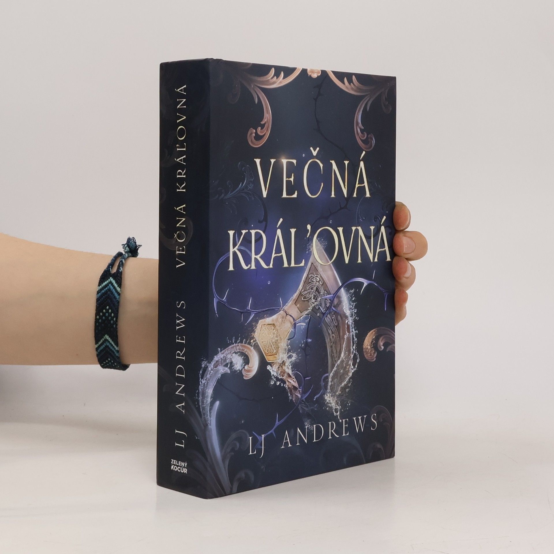Lj Andrews Věčná královná
