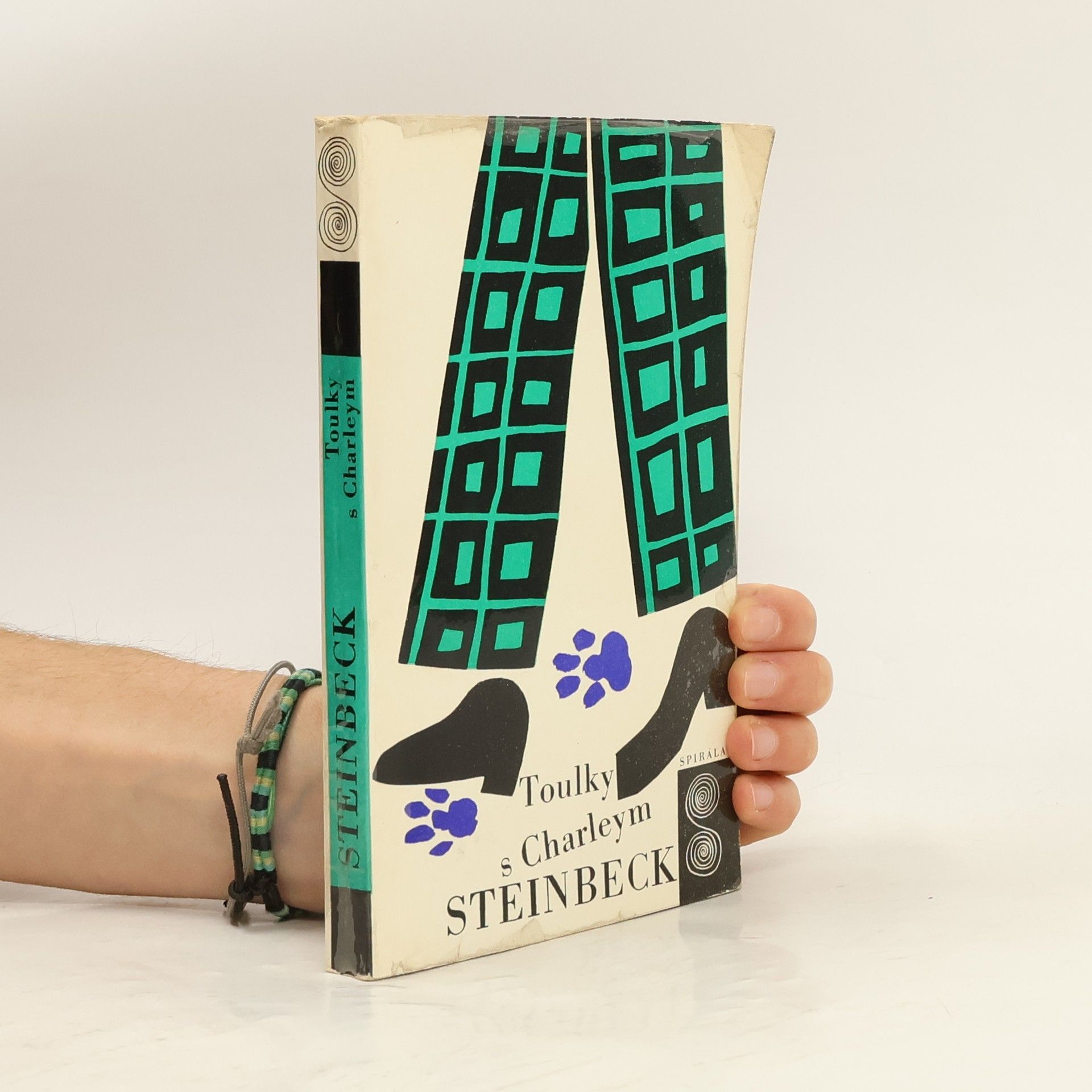 John Steinbeck Toulky s Charleym za poznáním Ameriky