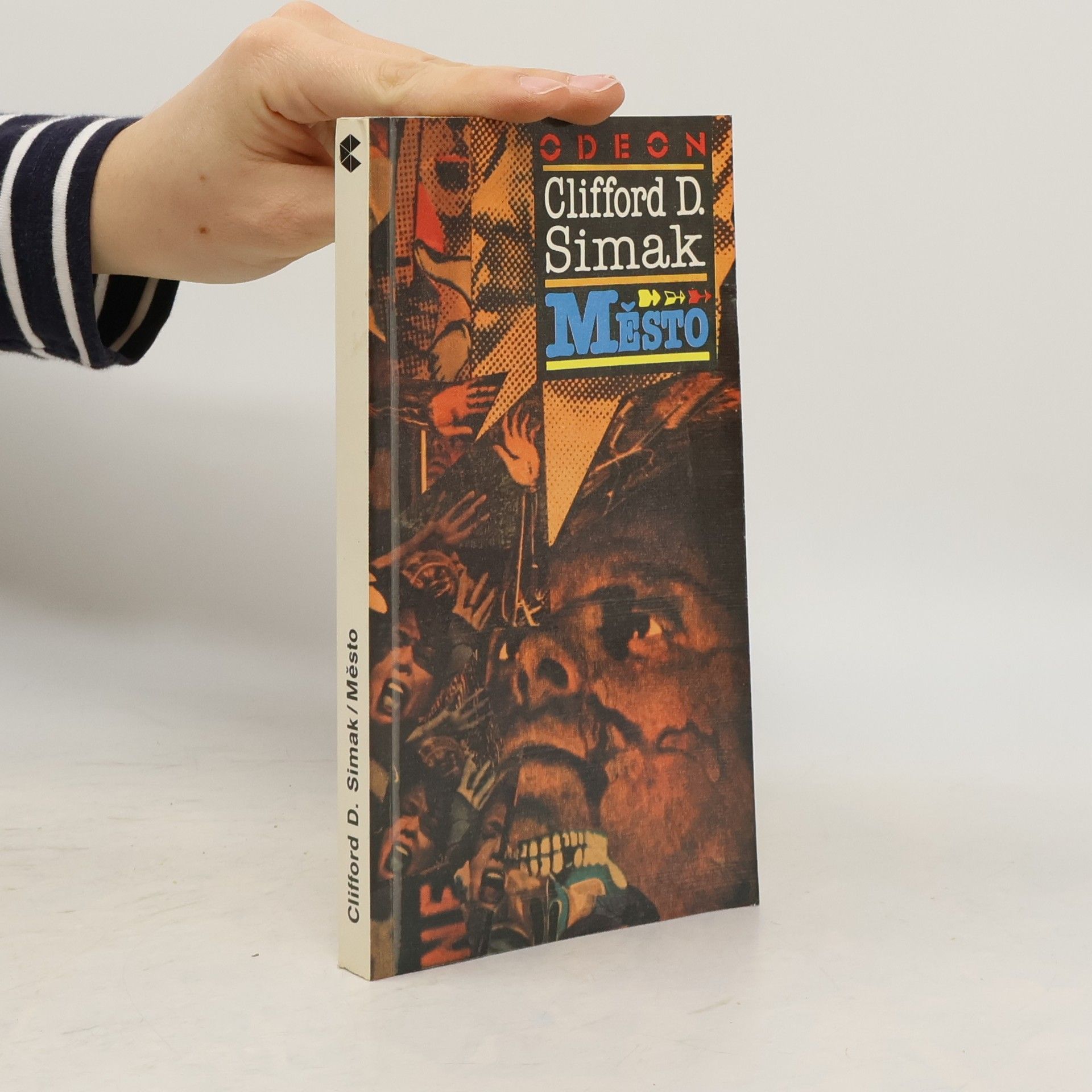 Clifford D. Simak Město